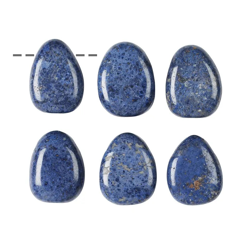 Dumortierit – Trommelstein gebohrt (ca. 2,5–3 cm), Bohrung 2,2 mm