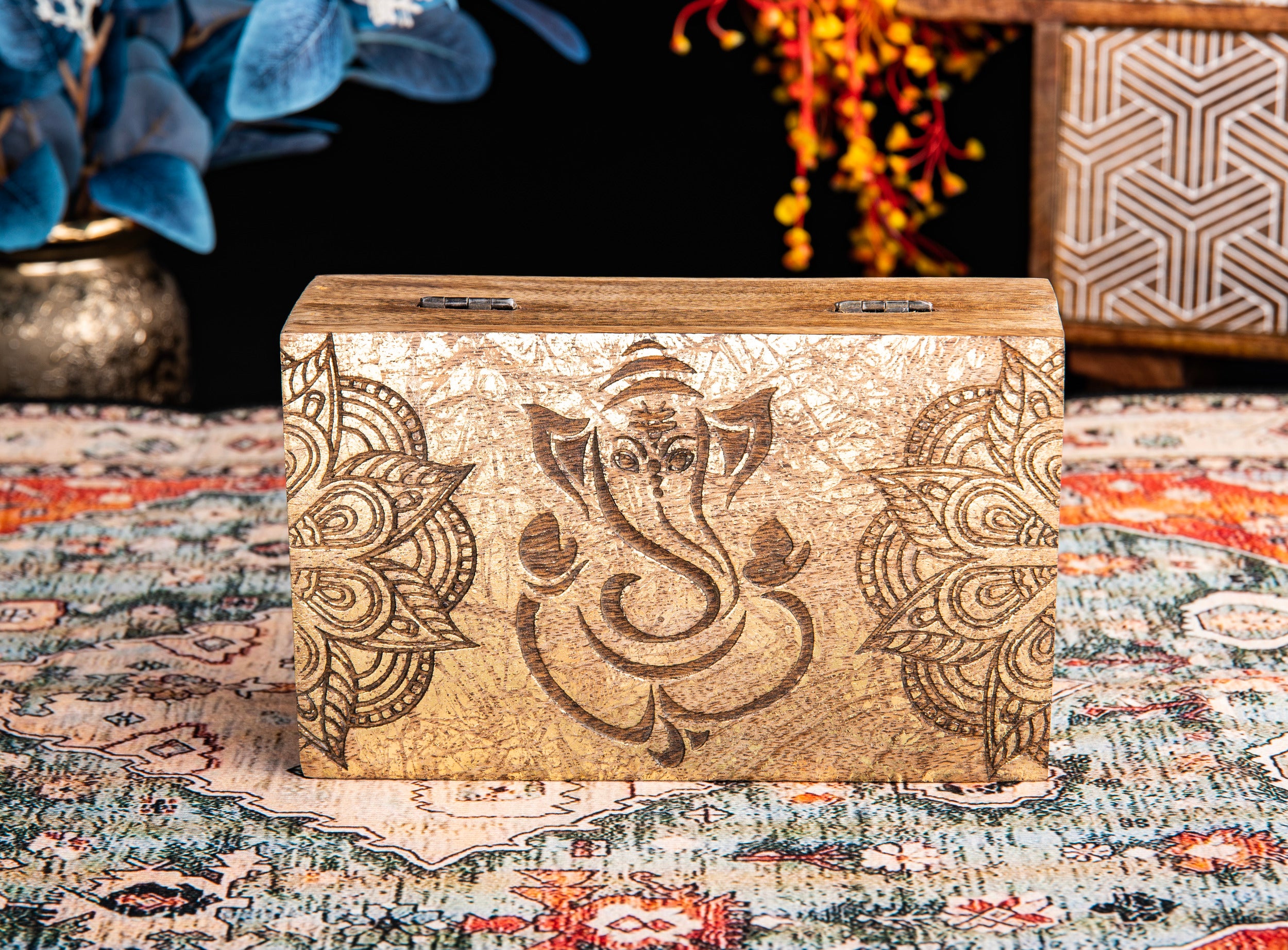 Ganesha - Holzbox - Goldverzierung