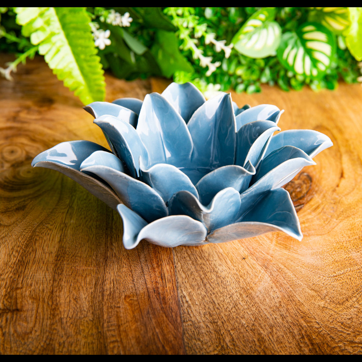 Keramikgefäß Lilie – Blau – groß - H 7 cm, Ø 18 cm