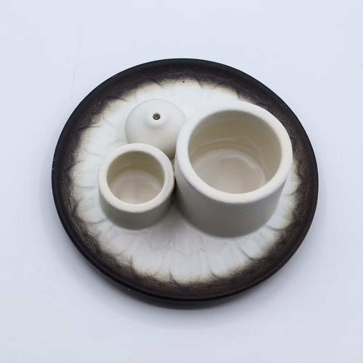 Multifunktions-Räucherschale "Mandala" für Palo Santo & Räucherbündel – Weiß & Grau (12,5 cm)
