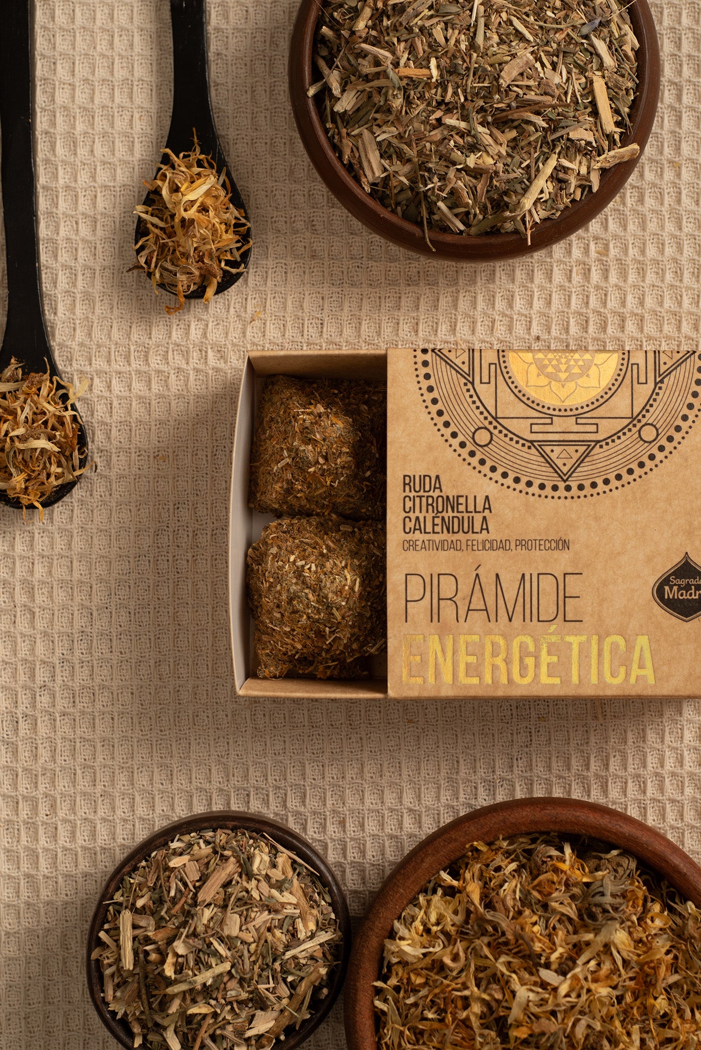 Sagrada Madre - Energética - Räucherpyramiden Citronella, Ringelblume & Ruda