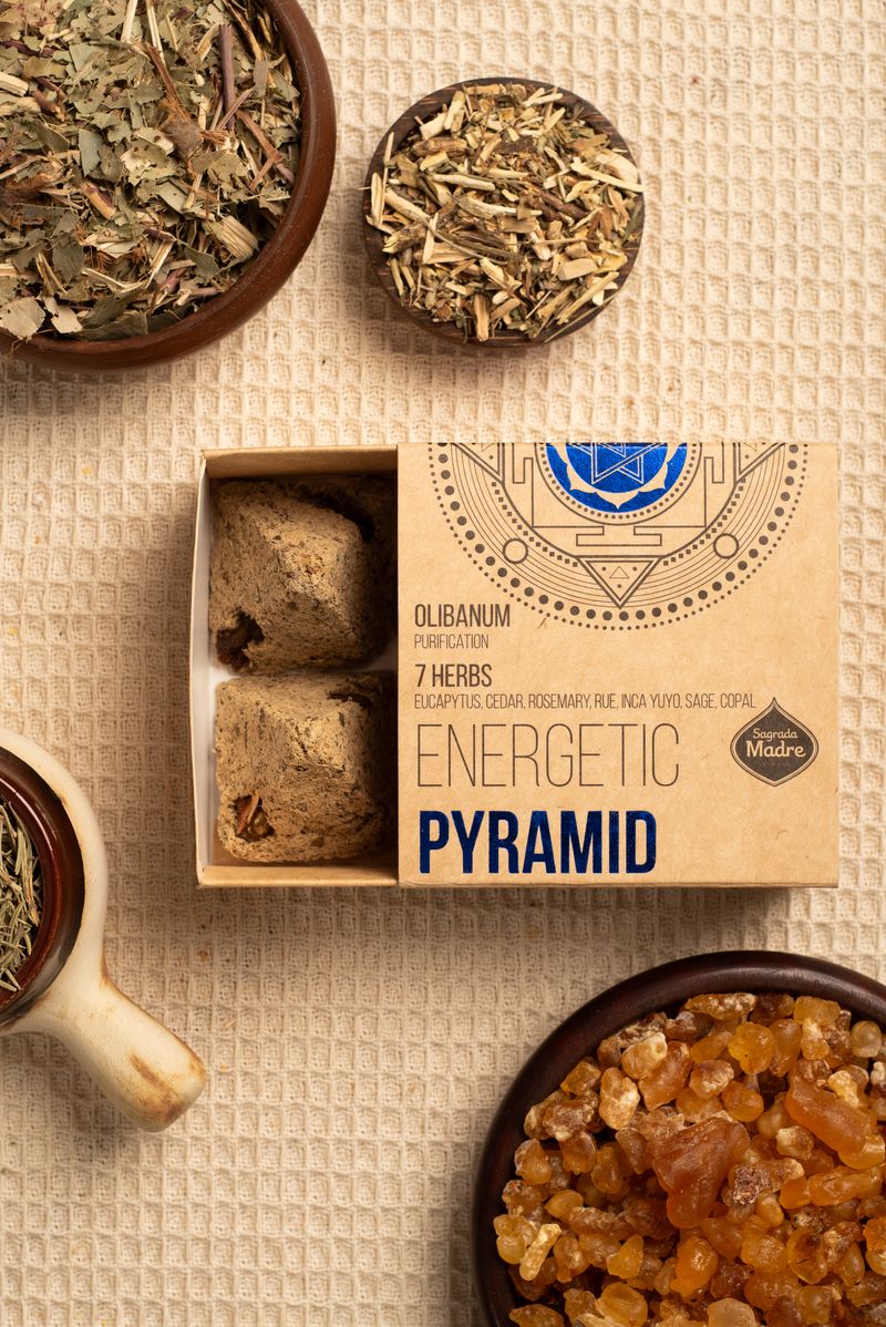 Sagrada Madre - Energética - Räucherpyramiden Weihrauch & 7 Kräuter