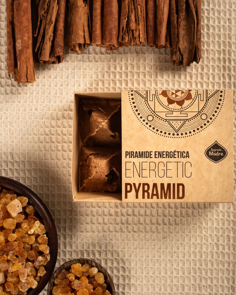 Sagrada Madre - Energética - Räucherpyramiden Zimt & Weihrauch