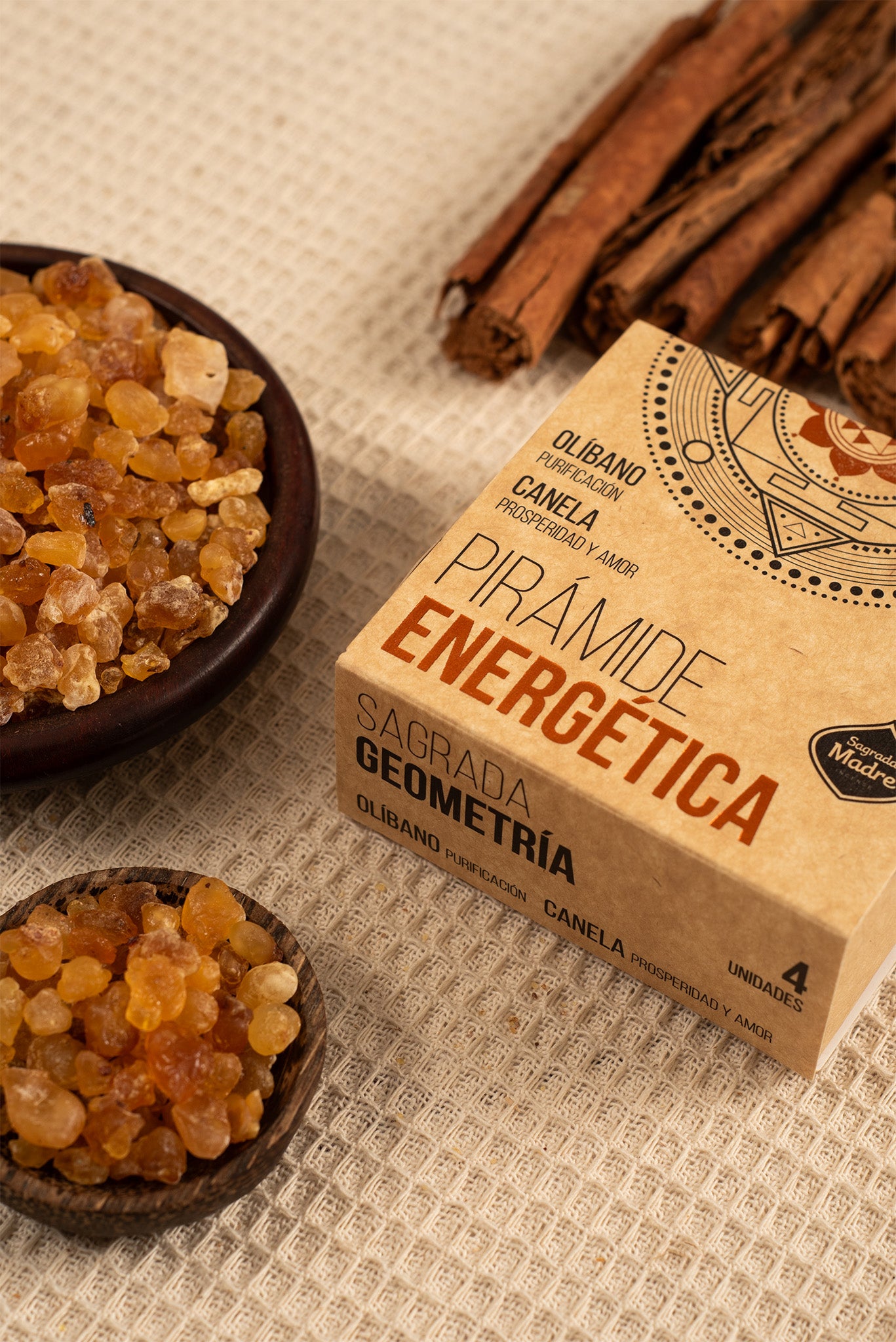 Sagrada Madre - Energética - Räucherpyramiden Zimt & Weihrauch