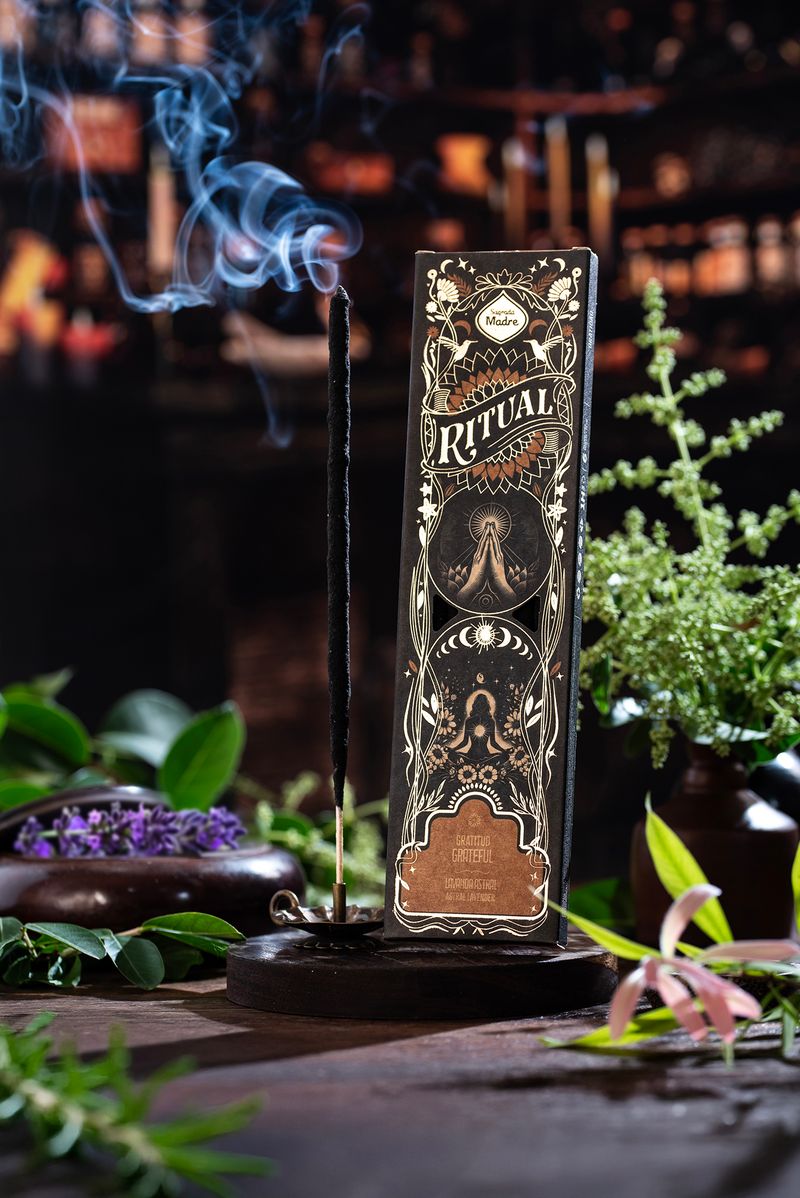 Sagrada Madre - Ritual - Grateful (Dankbarkeit) - Astral Lavender - Räucherstäbchen - 6 Stk.