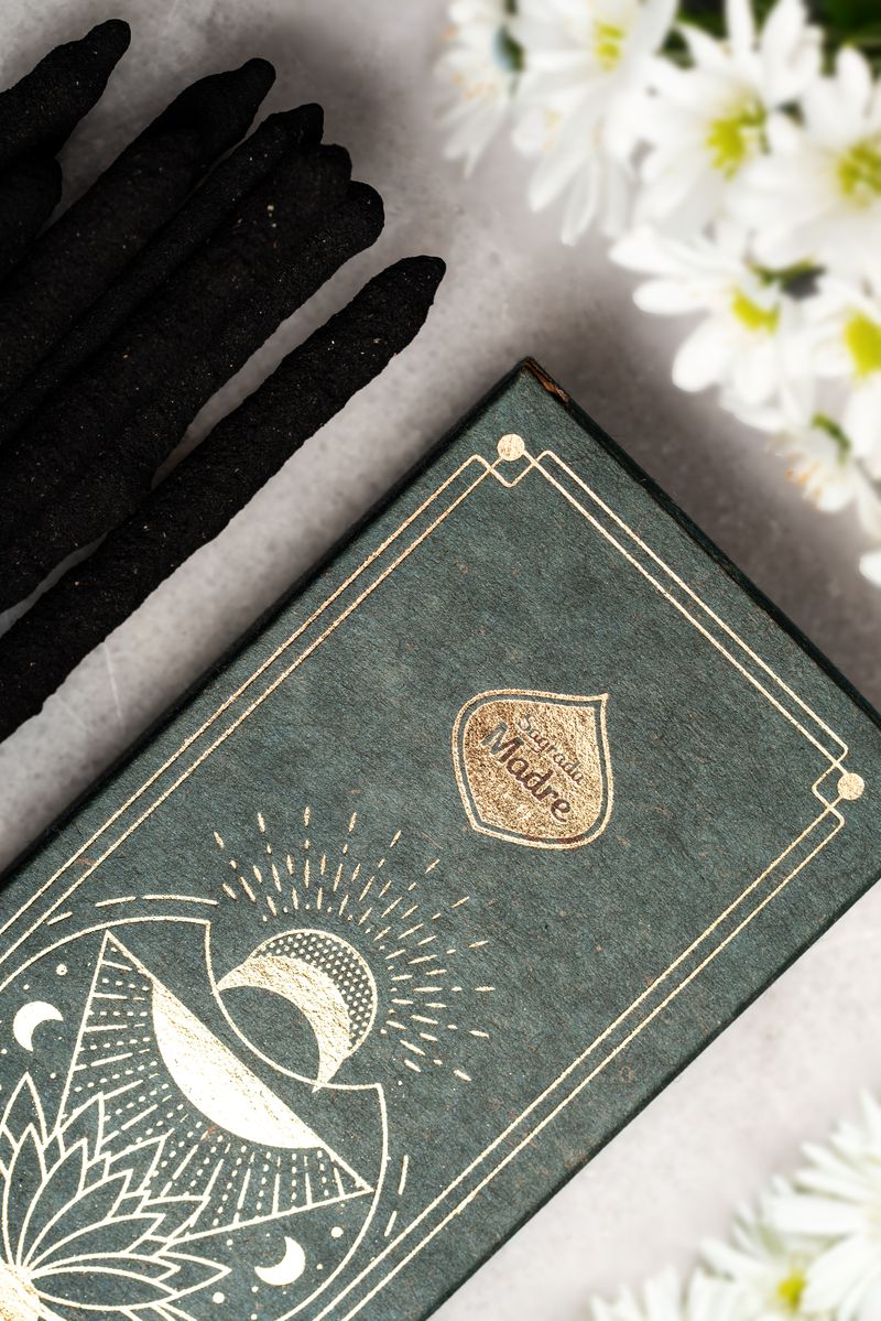 Sagrada Madre - SAGRADO - Yoga - Räucherstäbchen - 6 Stk.