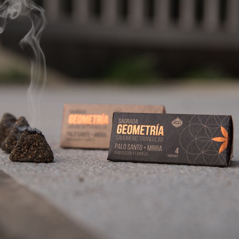 Sagrada Madre - Sacred Geometry - Dreieck-Räucherkegel - Palo Santo & Myrrhe