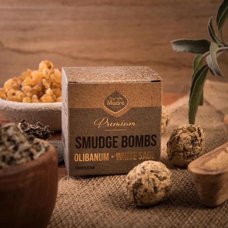 Sagrada Madre - Premium Smudge Bomb - Olibanum & Salbei ca. 55 g