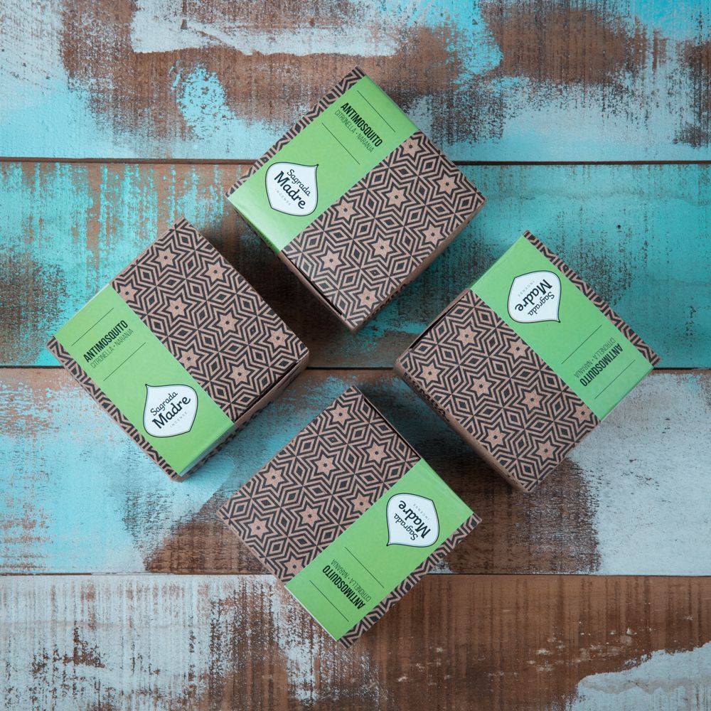 Sagrada Madre – Bomba Carbón - Aktiv-Räucherkohle - Citronella & Orange - 12 Stk.