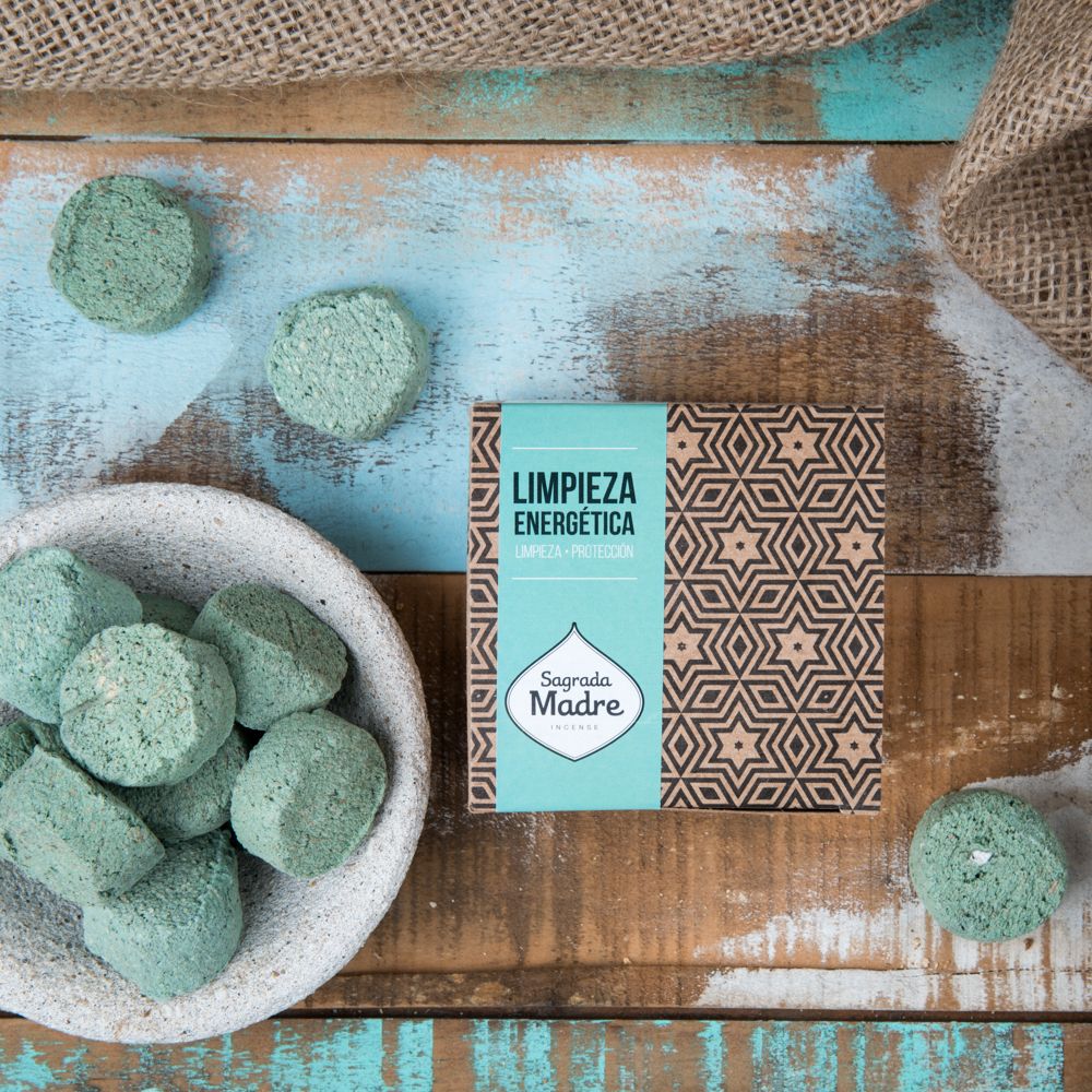 Sagrada Madre – Bomba Carbón - Aktiv-Räucherkohle - Energetische Reinigung - 12 Stk.