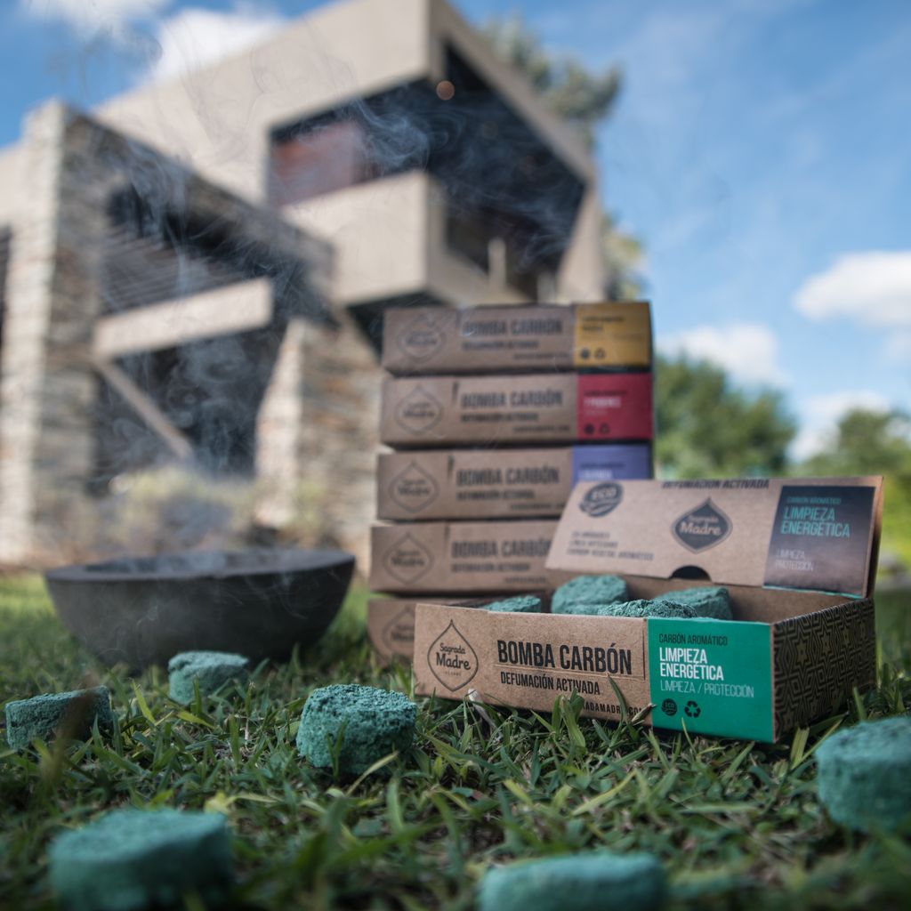Sagrada Madre – Bomba Carbón - Aktiv-Räucherkohle - Energetische Reinigung - 24 Stk.