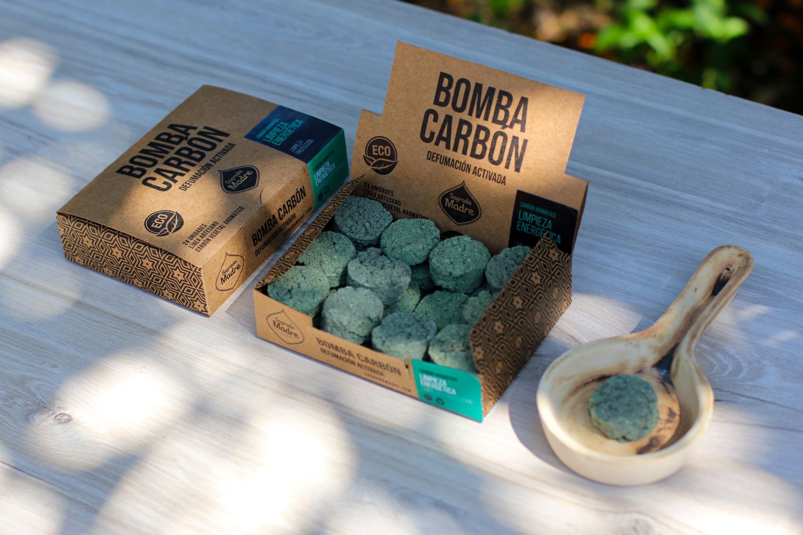 Sagrada Madre – Bomba Carbón - Aktiv-Räucherkohle - Energetische Reinigung - 24 Stk.