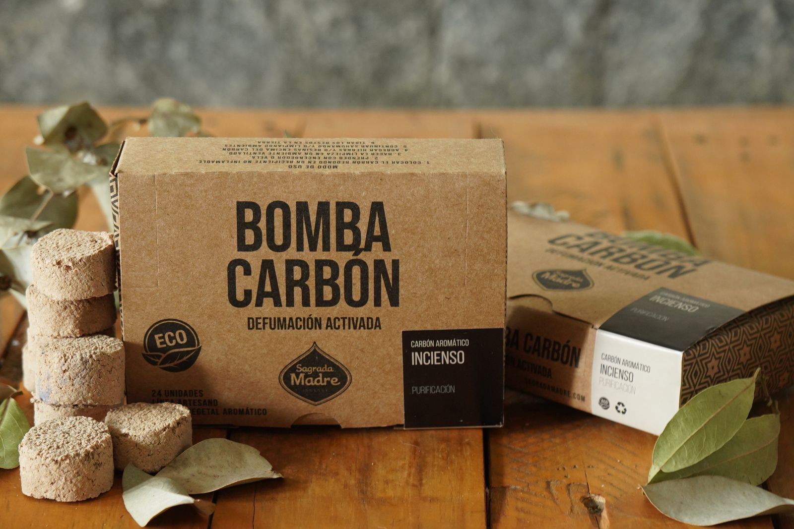 Sagrada Madre – Bomba Carbón - Aktiv-Räucherkohle - Weihrauch - 24 Stk.