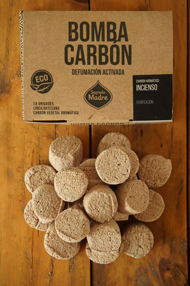 Sagrada Madre – Bomba Carbón - Aktiv-Räucherkohle - Weihrauch - 24 Stk.