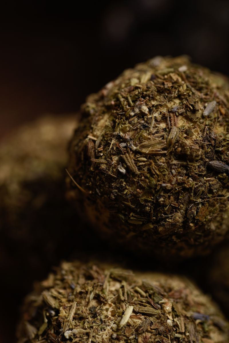 Sagrada Madre – Bombita Herbal - Räucherkugeln - 7 Kräfte - 4 Stk.