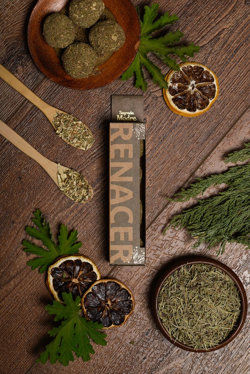 Sagrada Madre – Bombita Herbal - Räucherkugeln - Wiedergeburt - 4 Stk.