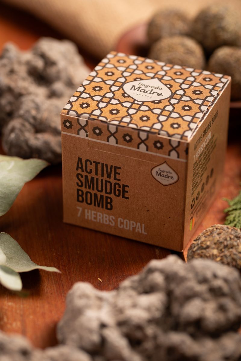 Sagrada Madre – Bombitas - Aktiv Räucherkugeln - 7 Kräuter & Copal – 8 Stk.