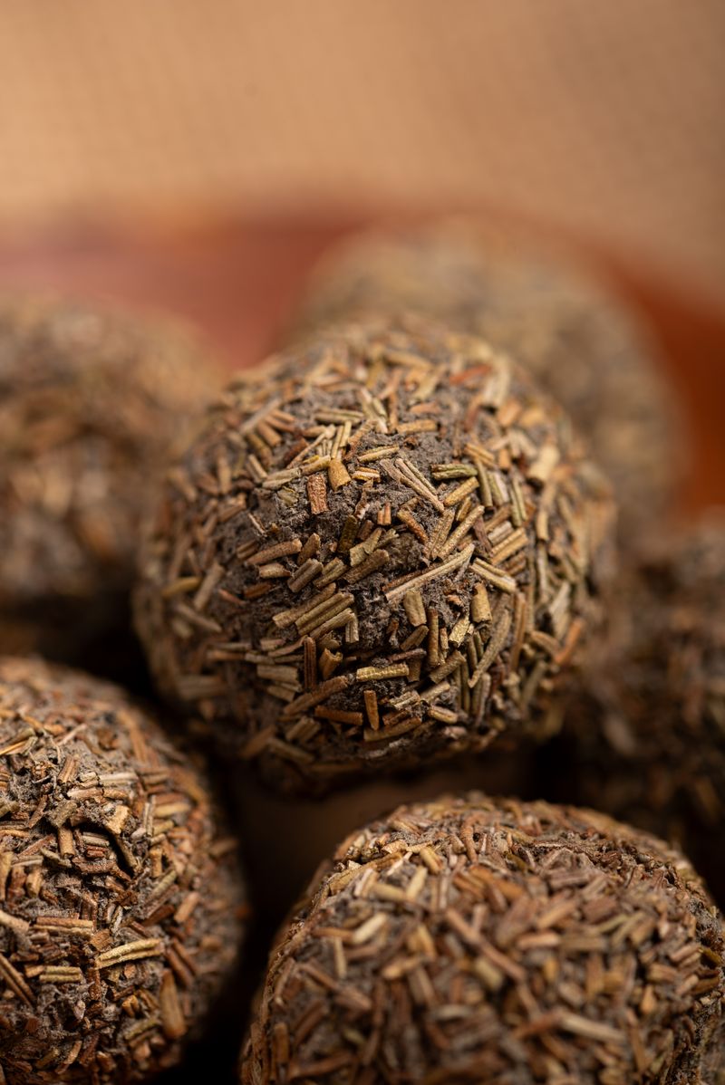 Sagrada Madre – Bombitas - Aktiv Räucherkugeln - 7 Kräuter & Copal – 8 Stk.