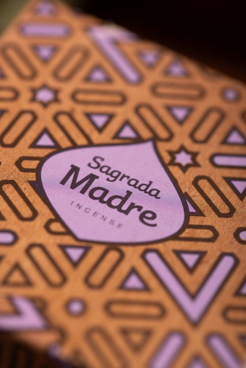 Sagrada Madre – Bombitas - Aktiv Räucherkugeln - Benzoe & Moschus – 8 Stk.