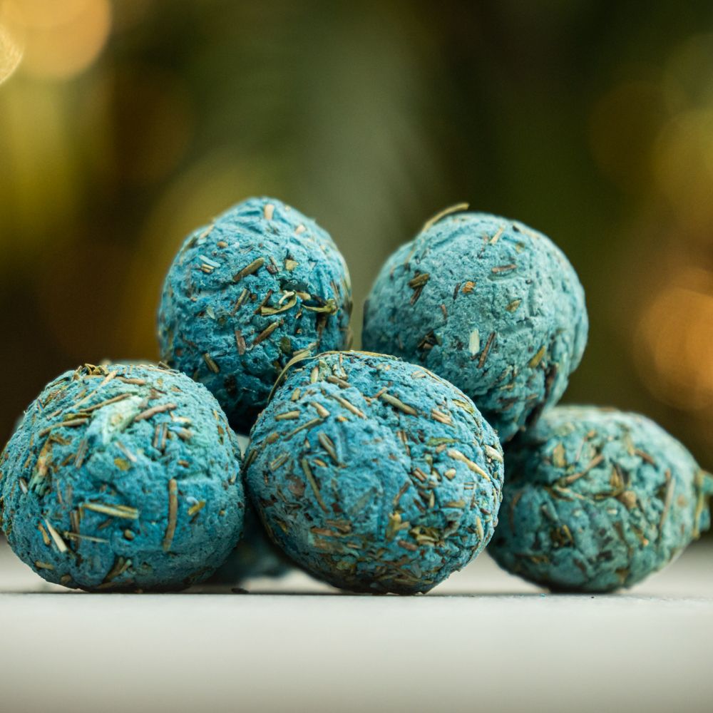 Sagrada Madre – Bombitas - Aktiv Räucherkugeln - Weihrauch & Myrrhe – 8 Stk.