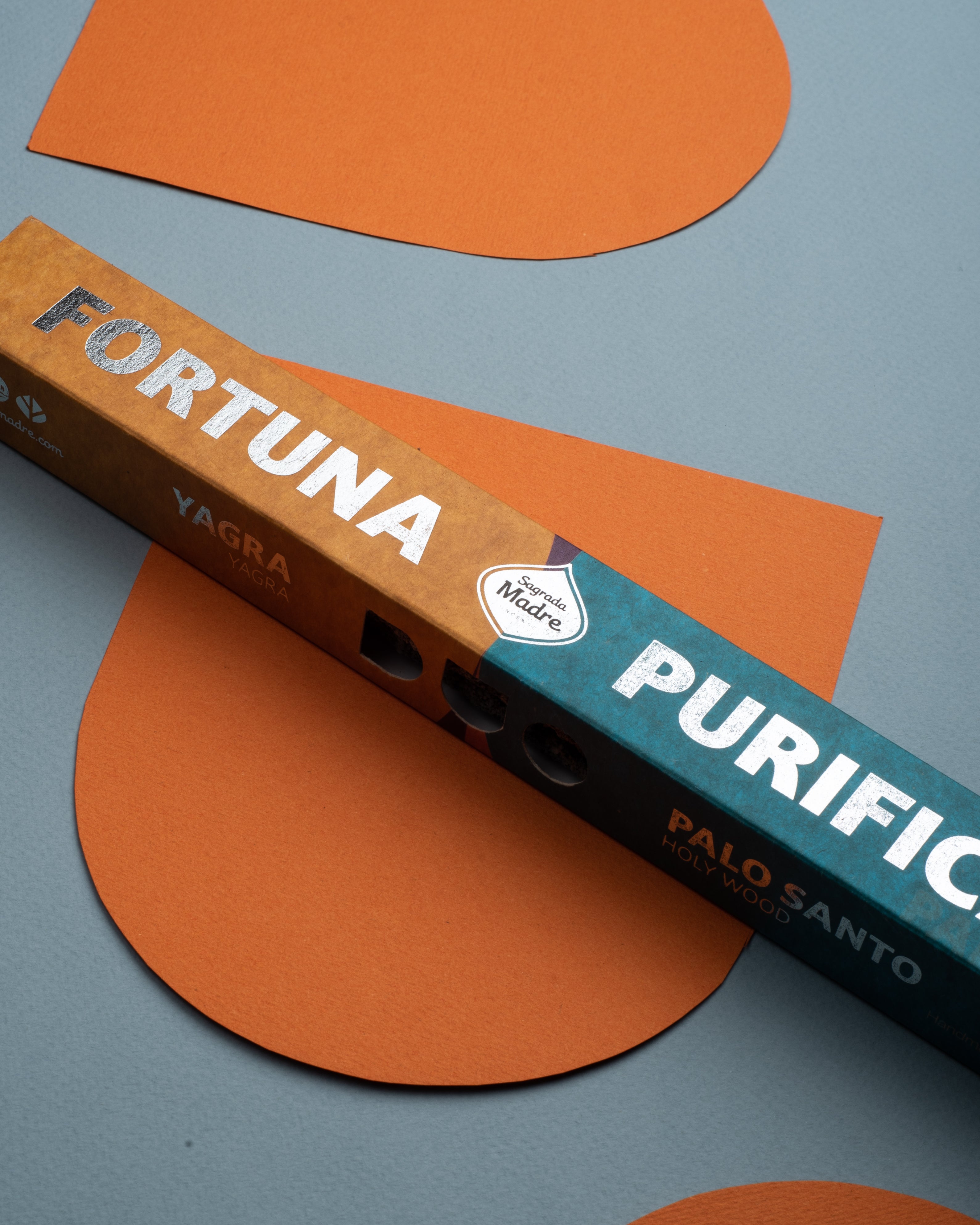 Sagrada Madre – DUO Räucherstäbchen - Glück & Reinigung - Yagra & Palo Santo - 6 Stk.