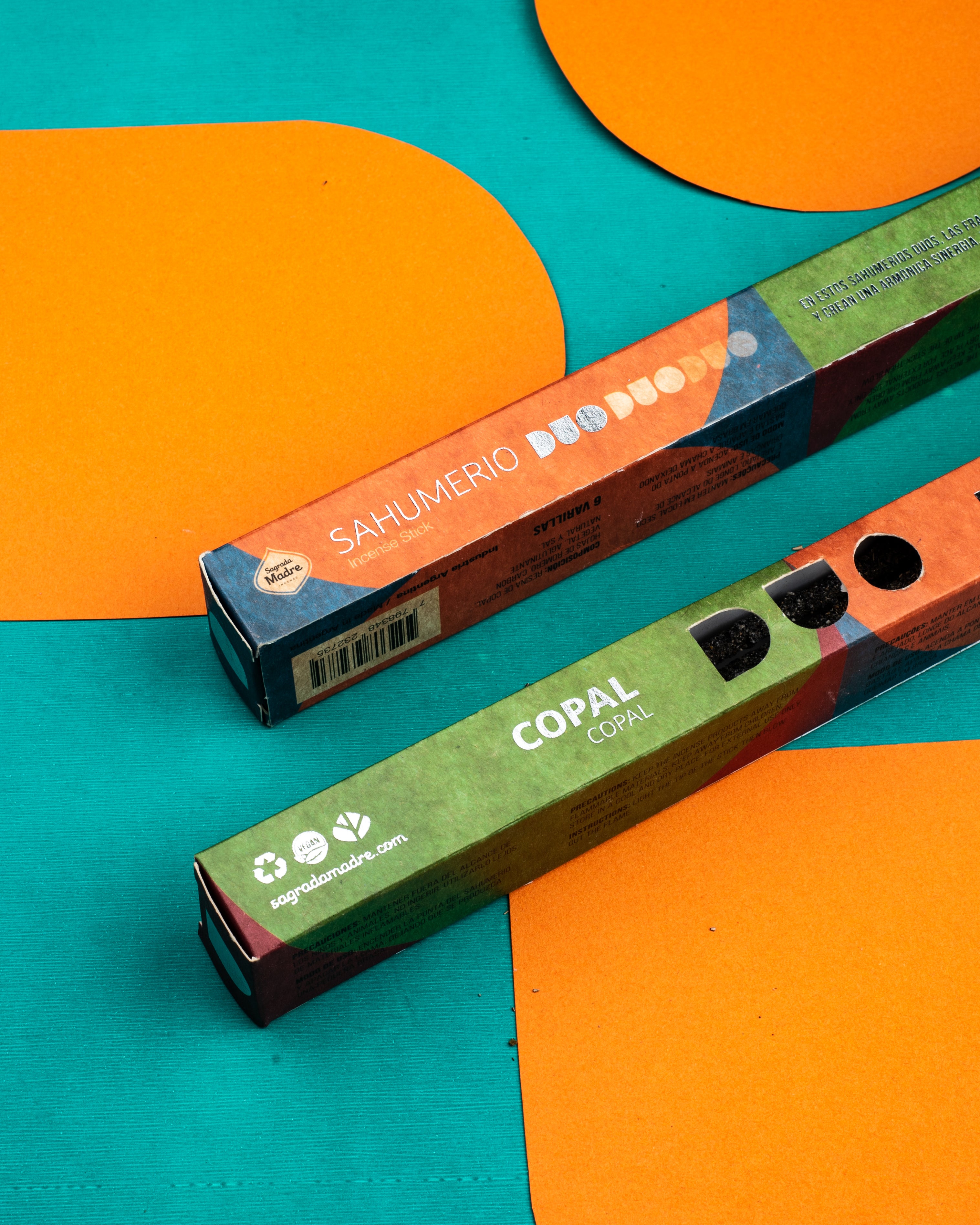 Sagrada Madre – DUO Räucherstäbchen - Reinigung & Harmonie - Copal & Rosmarin - 6 Stk.