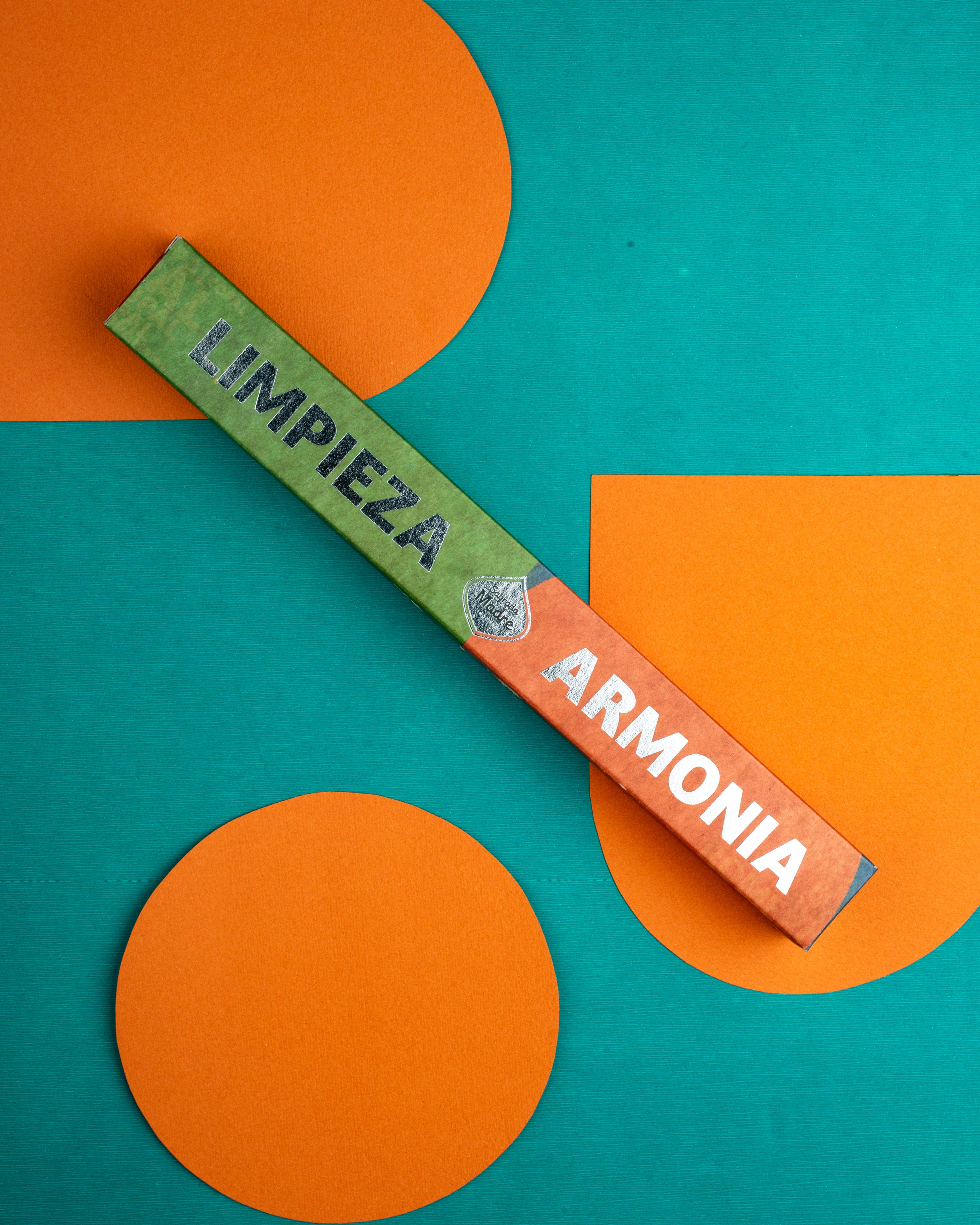 Sagrada Madre – DUO Räucherstäbchen - Reinigung & Harmonie - Copal & Rosmarin - 6 Stk.