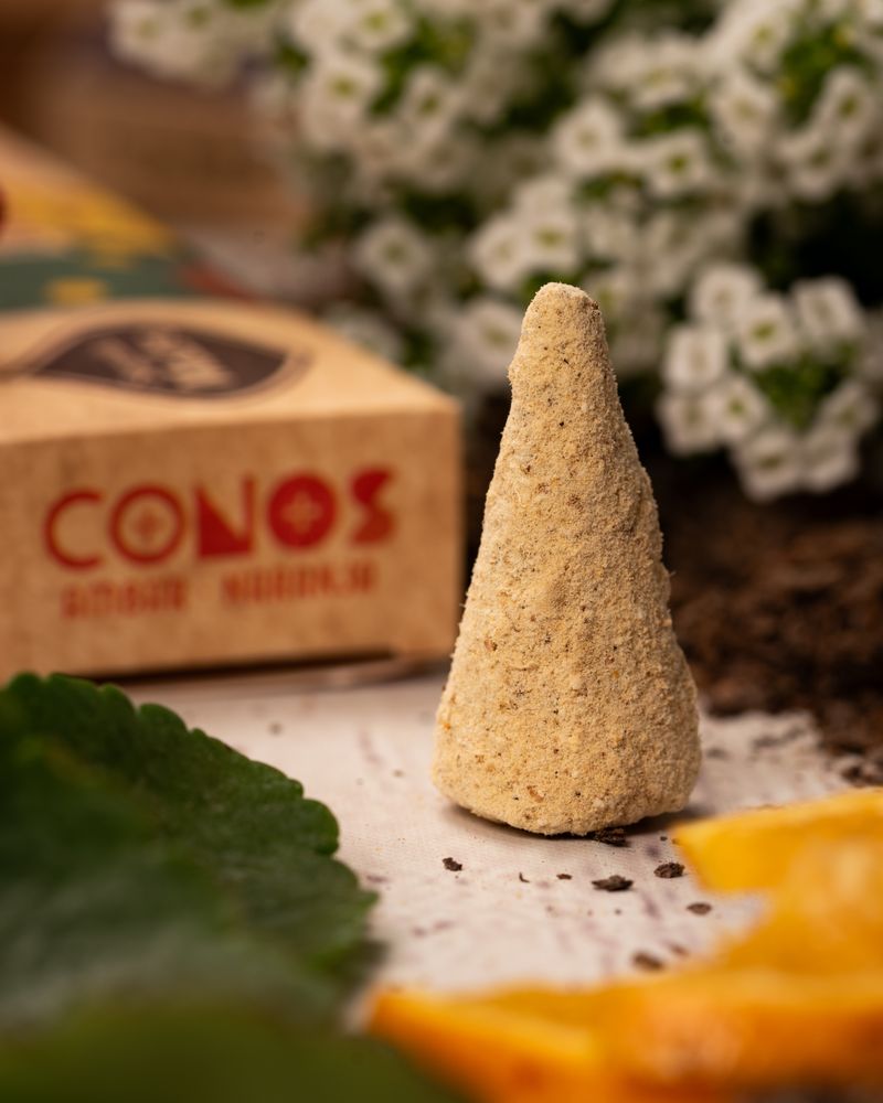 Sagrada Madre – Räucherkegel - Bernstein & Orange - Belebend - 8 Stk.