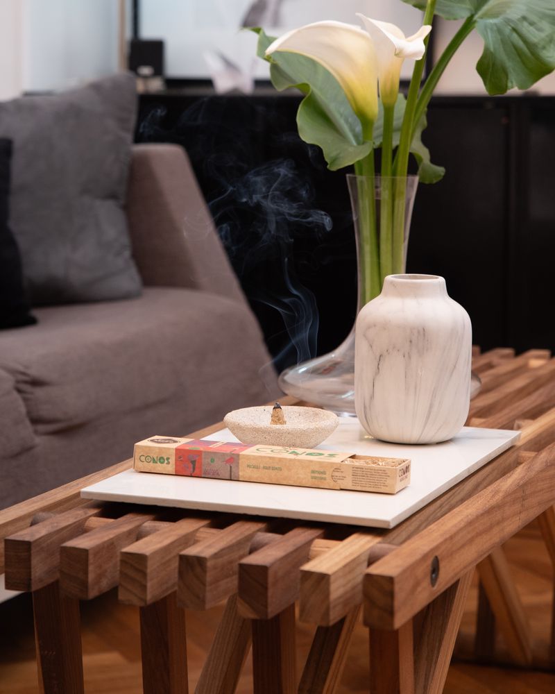 Sagrada Madre – Räucherkegel - Patchouli & Palo Santo - Harmonie - 8 Stk.