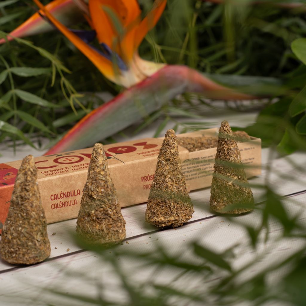 Sagrada Madre – Räucherkegel - Ringelblume & Rosmarin - Wohlstand - 8 Stk.