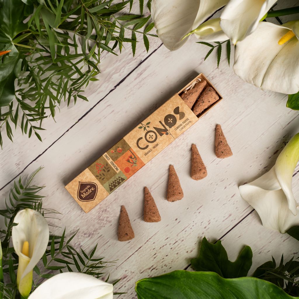 Sagrada Madre – Räucherkegel - Sandelholz & Yagra - Mentale Klarheit - 8 Stk.