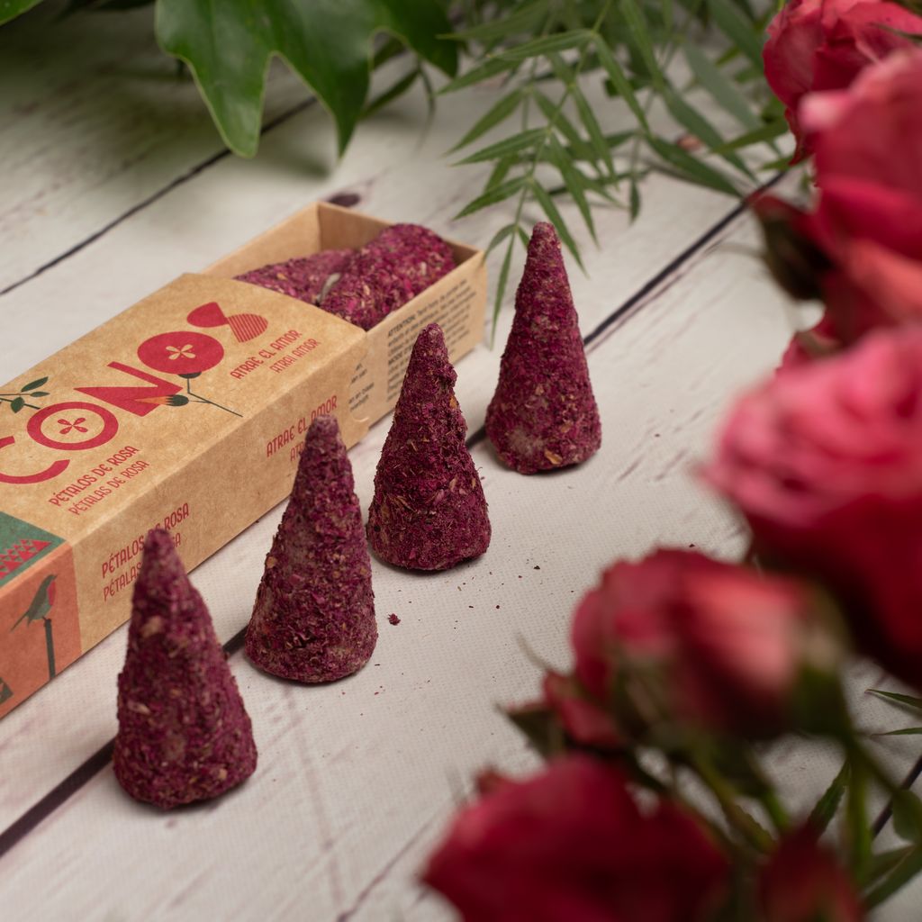 Sagrada Madre – Räucherkegel - Rosenblüten - Zieht Liebe an - 8 Stk.