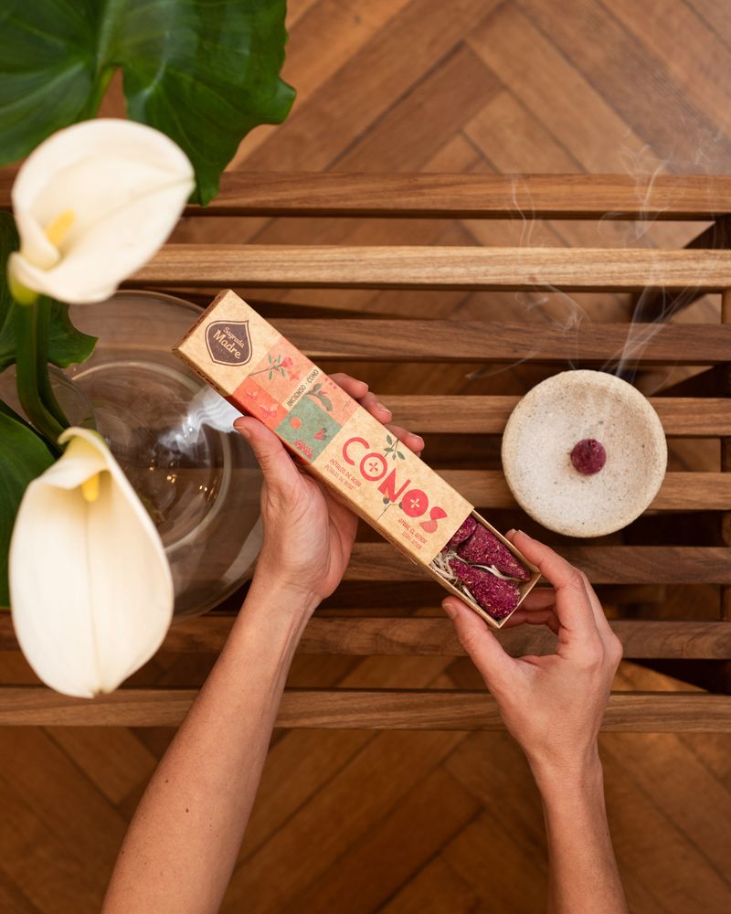 Sagrada Madre – Räucherkegel - Rosenblüten - Zieht Liebe an - 8 Stk.