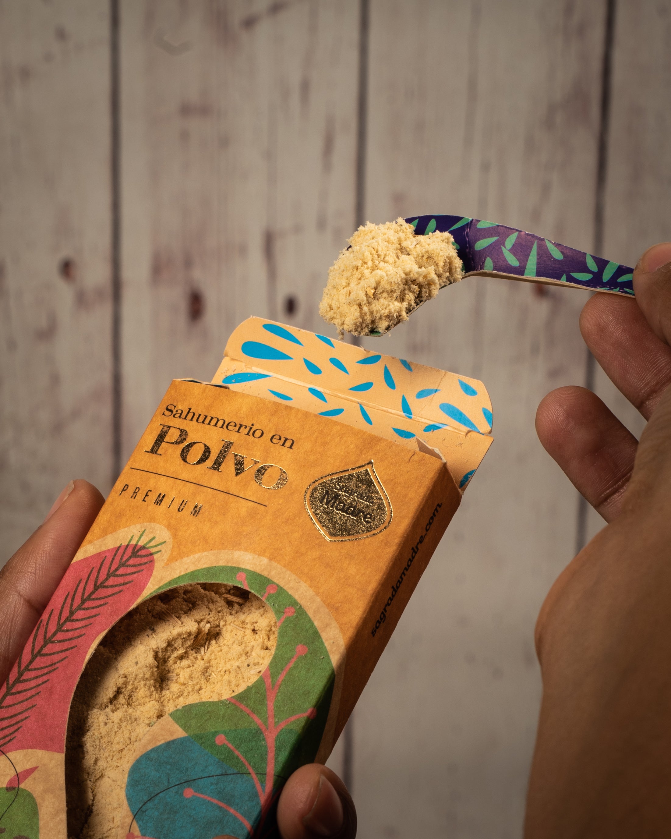 Sagrada Madre – Räucherpulver „Jasmin & Kamille“ - 45 g