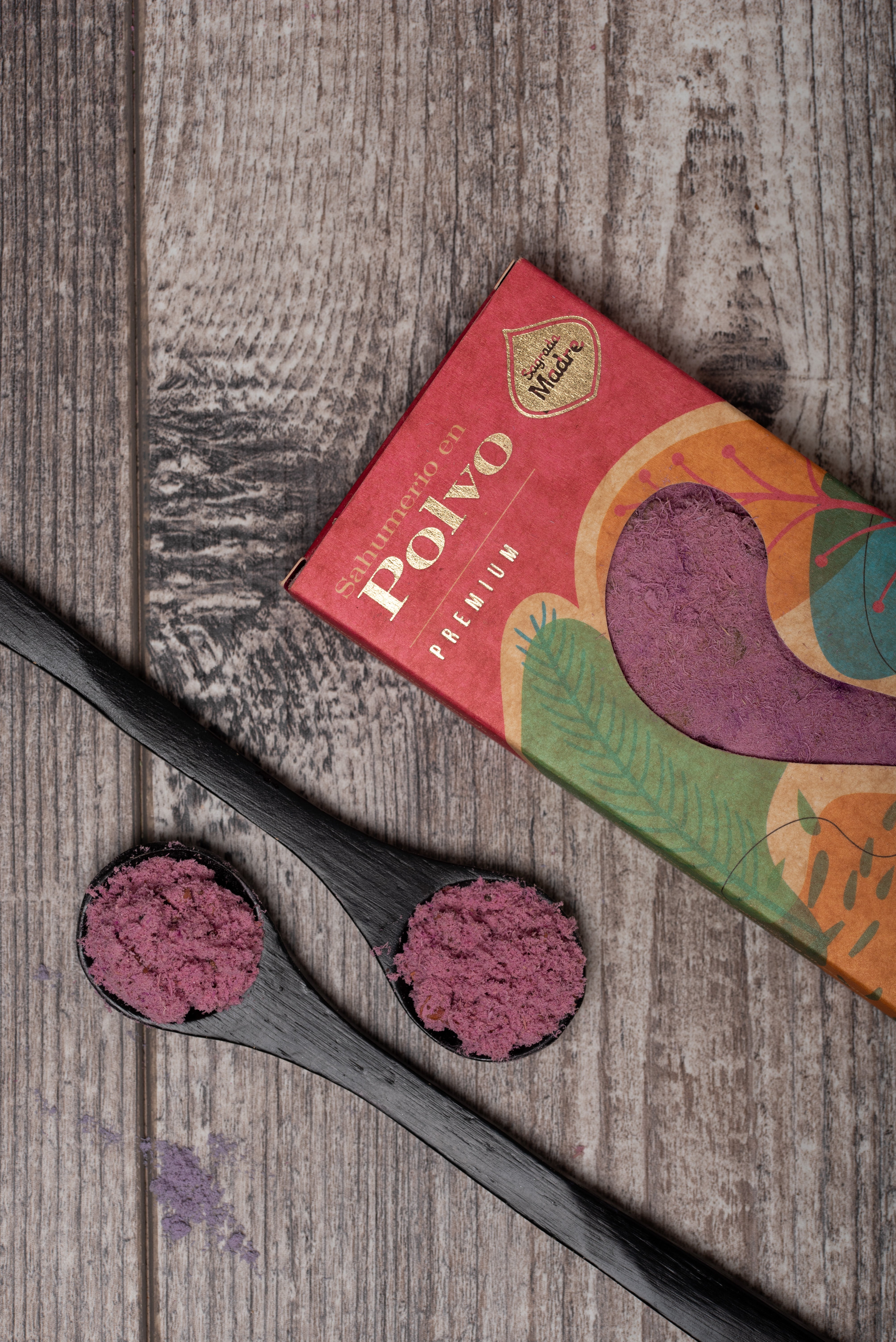 Sagrada Madre – Räucherpulver „Rose mit Rosenblüten“ - 45 g