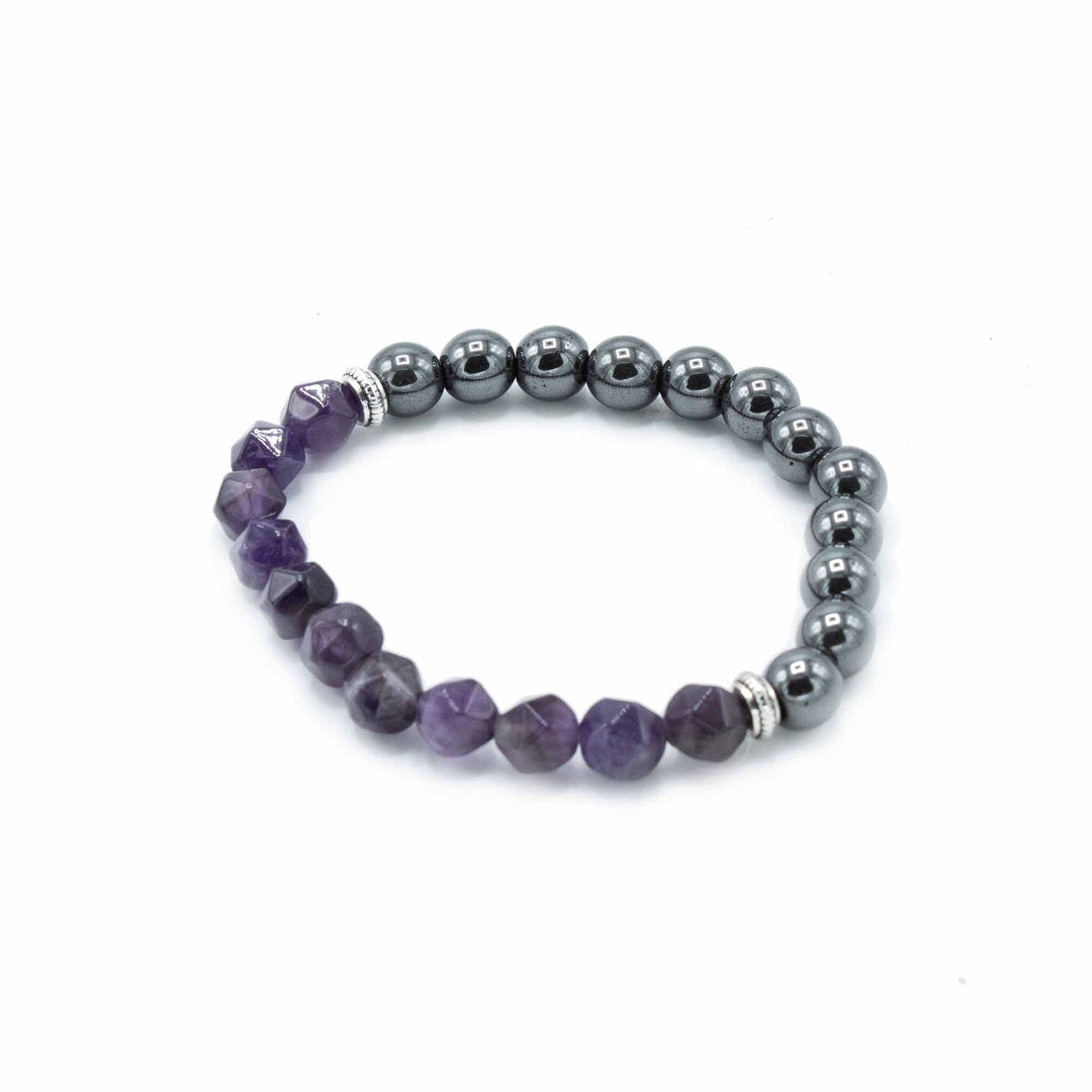 Facettiertes Edelstein-Armband - Magnetischer Amethyst - 8 mm Kugeln