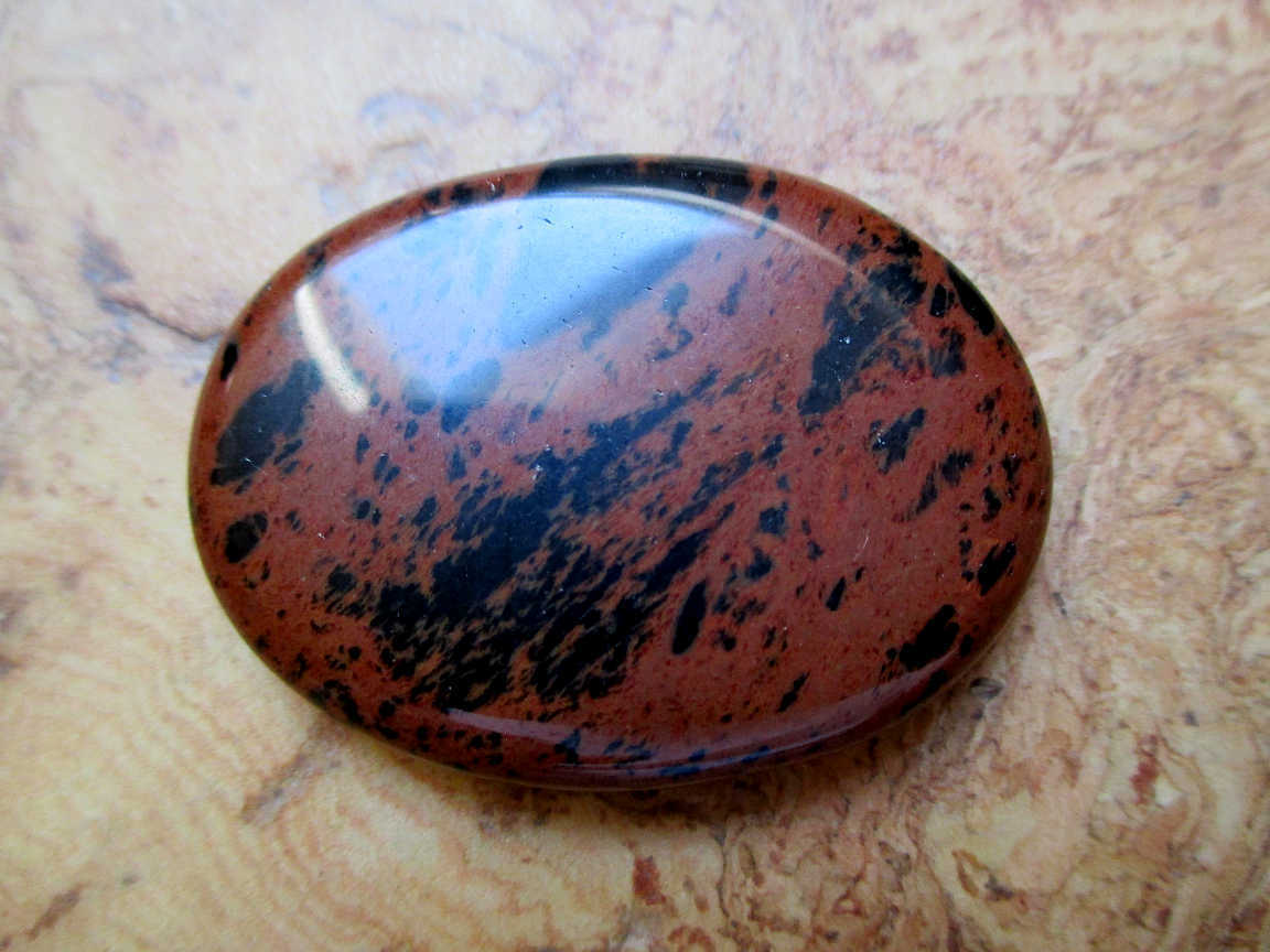 Daumenstein - Mahagoniobsidian