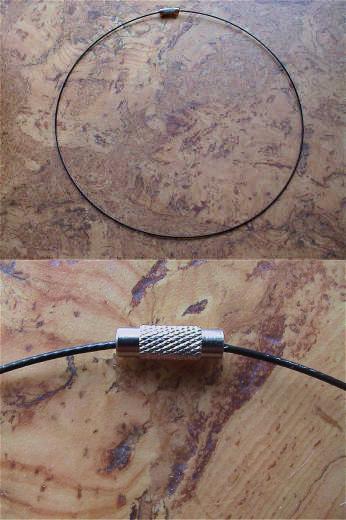 Halsreif aus Edelstahl, schwarz