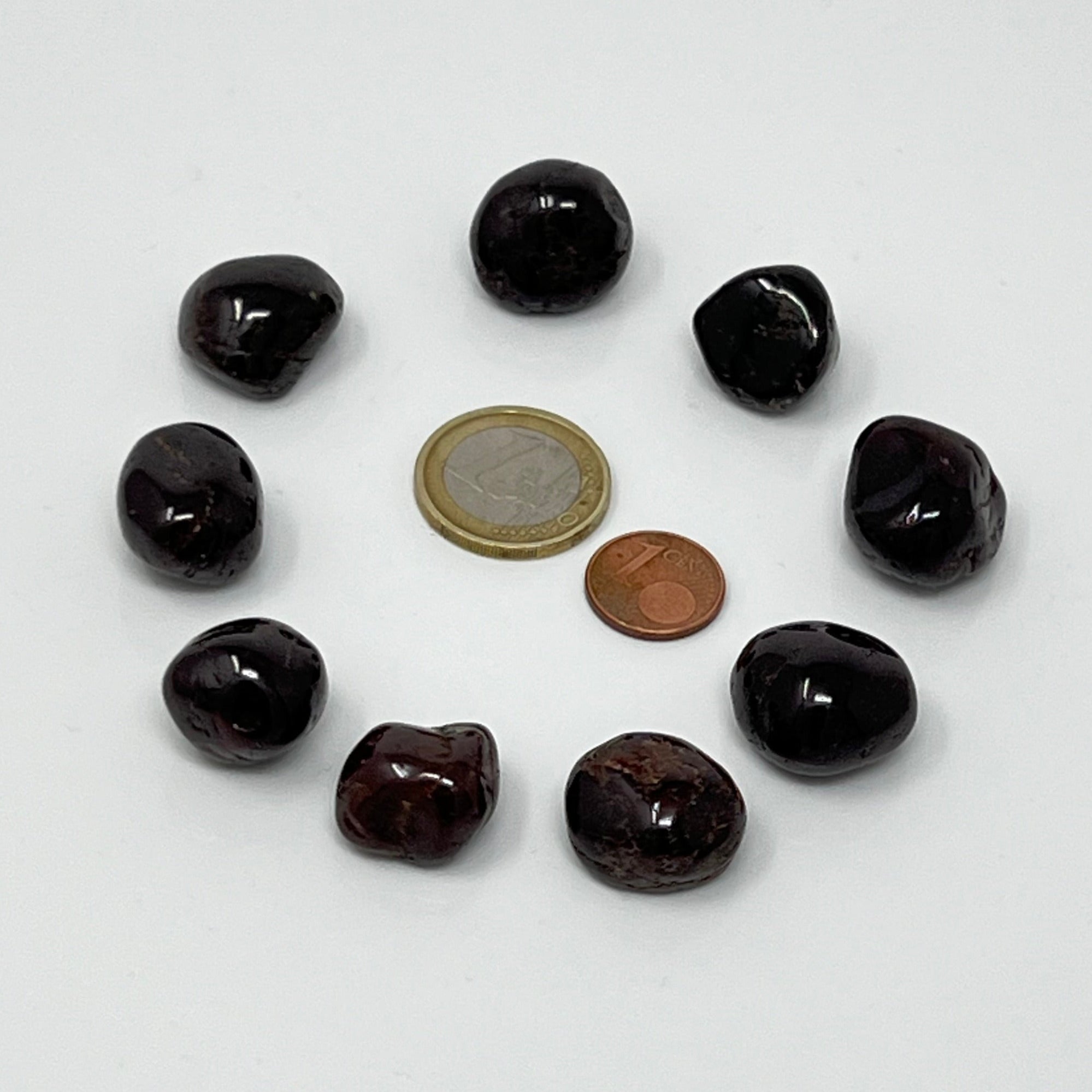 Granat (Almandin) - Trommelstein - Größe 1,5-2,5 cm
