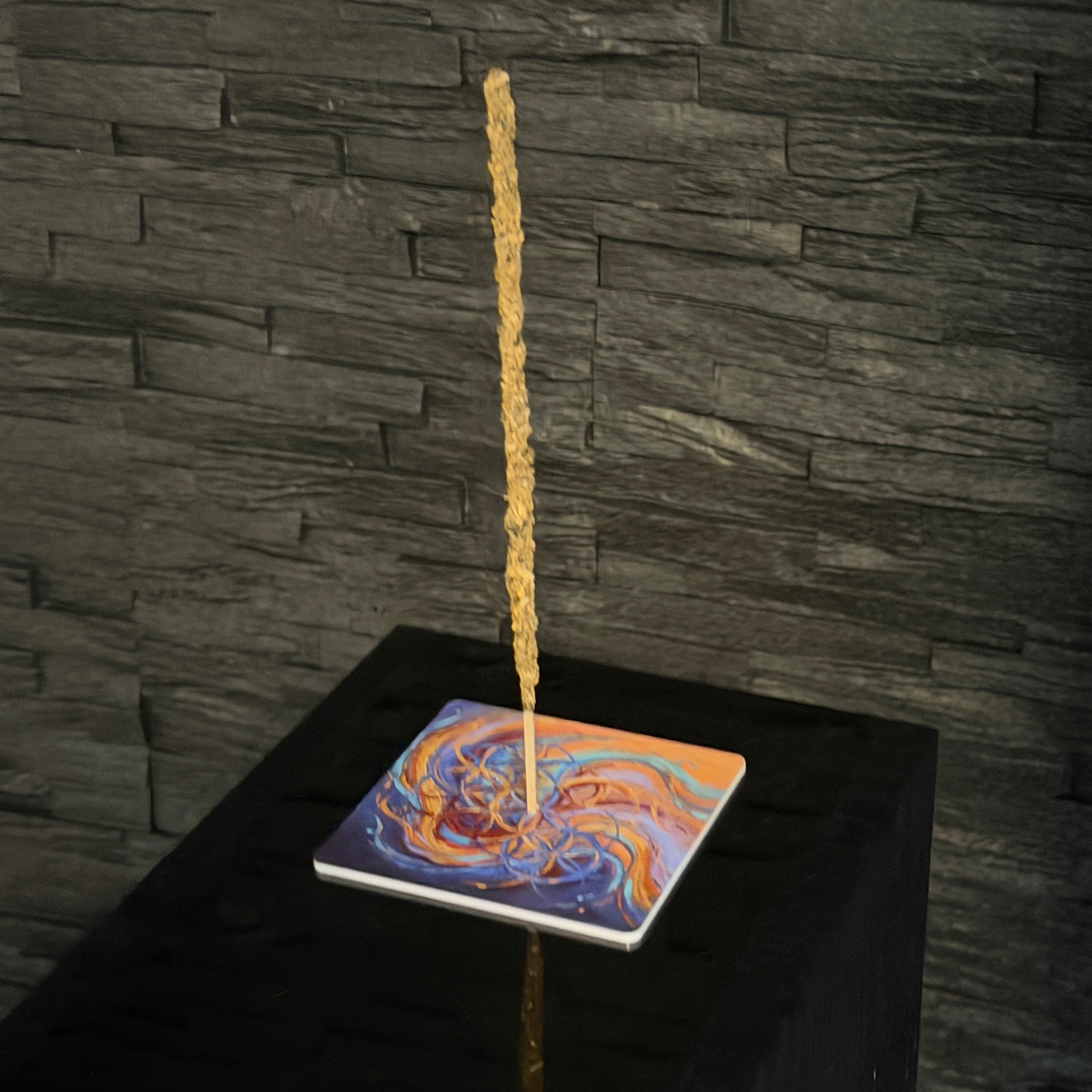 Blume des Lebens – Motiv 7 | Abstrakter Räucherstäbchenhalter aus Acryl - 10 × 10 cm