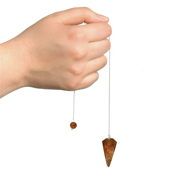Bodenständigkeit – Pendel versteinertes Holz mit Kette & Pendel-Tafel