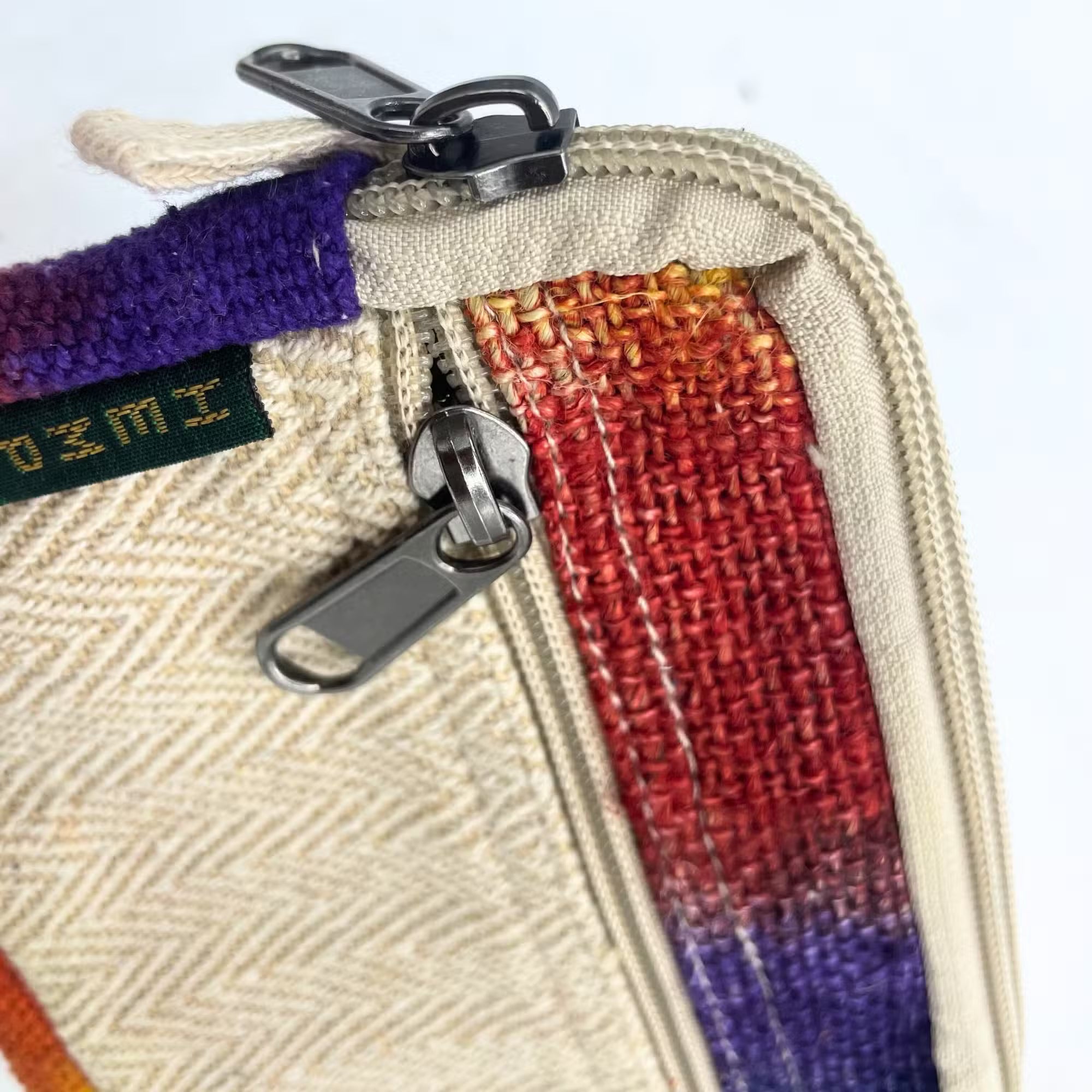 Boho Hanf-Tasche „Batik-Style“ – Quadratischer Beutel handgefertigt in Nepal