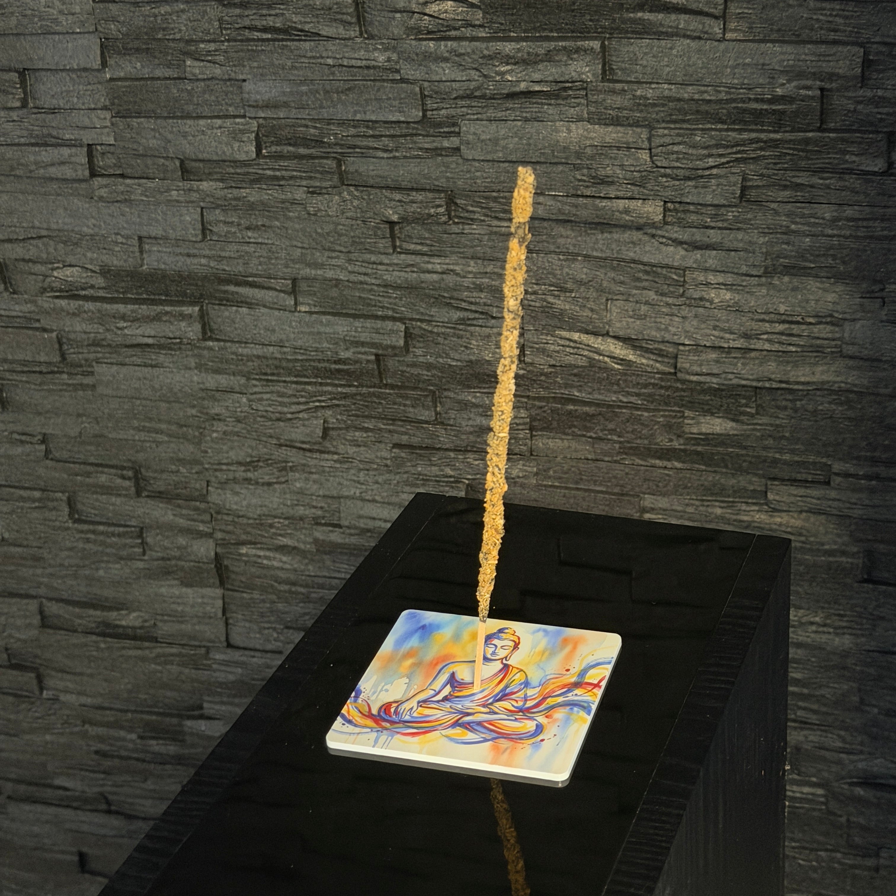 Buddha – Motiv 4 | Abstrakter Räucherstäbchenhalter aus Acryl - 10 × 10 cm