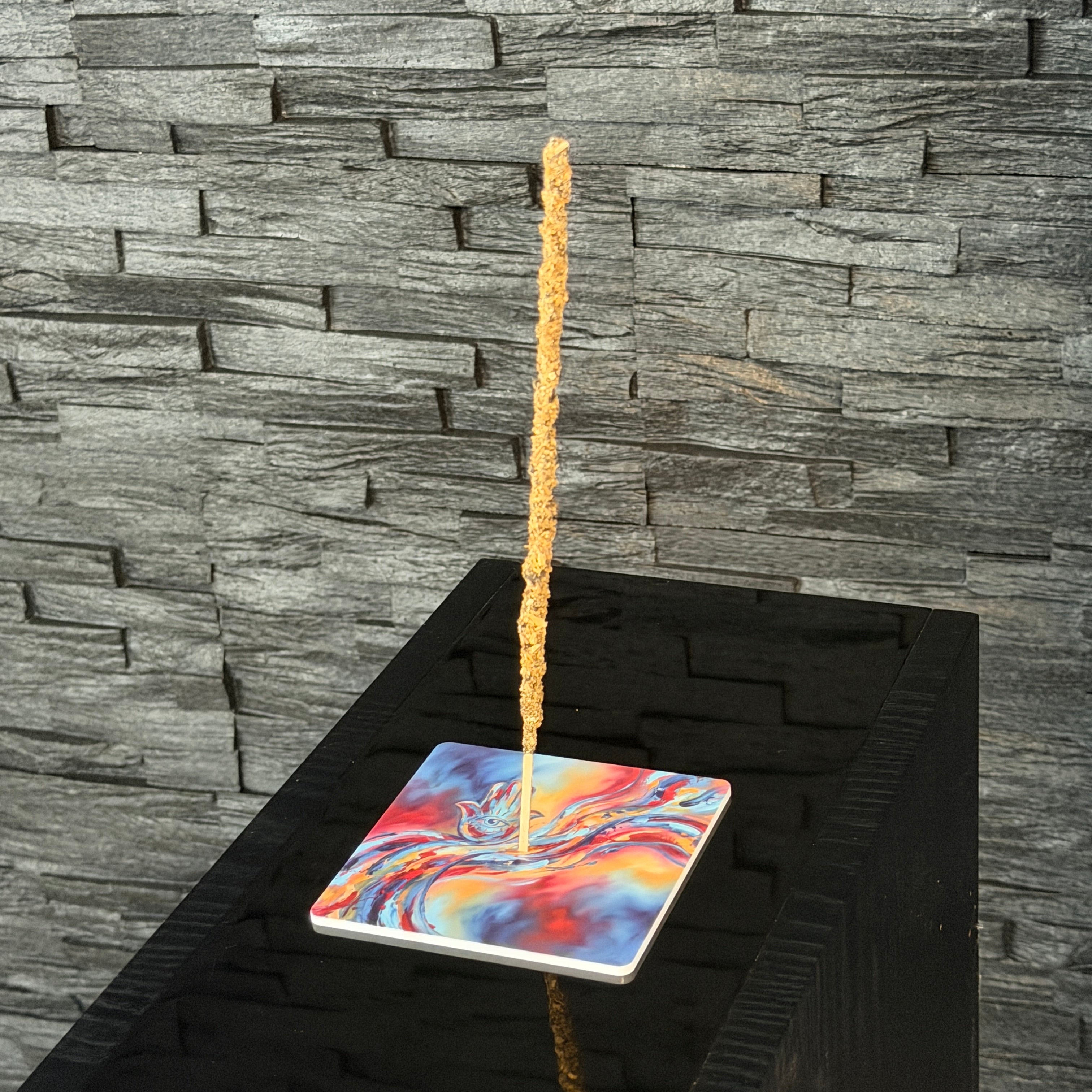 Hamsa – Motiv 3 | Abstrakter Räucherstäbchenhalter aus Acryl - 10 × 10 cm