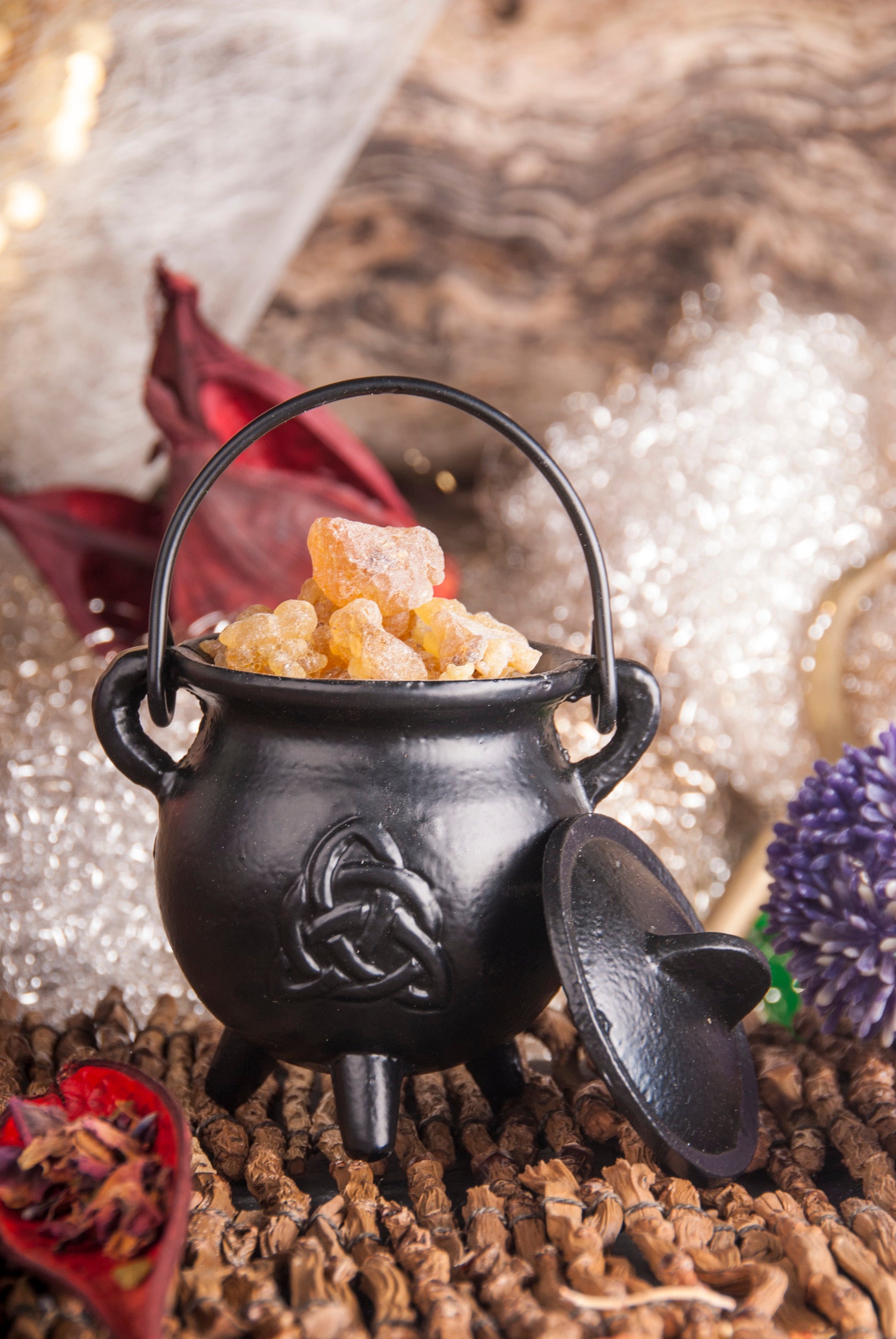 Hexenkessel – Keltischer Knoten Dreiheit – Gusseisen mit Henkel – H 8,5 cm Ø 7,5 cm