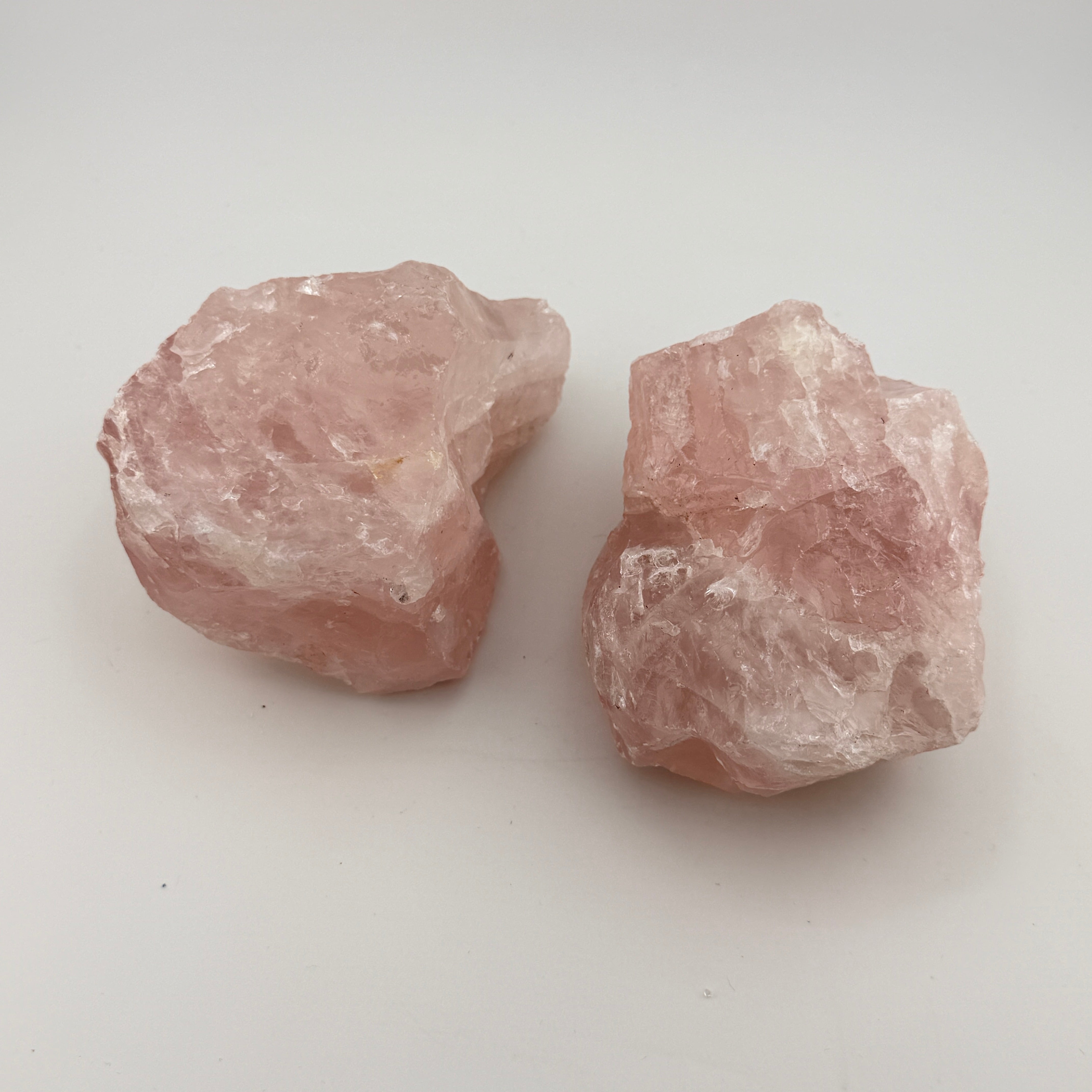 Rosenquarz Rohsteinbrocken aus Madagaskar – Handverlesenes Einzelstück (Gewichtsklasse wählbar)