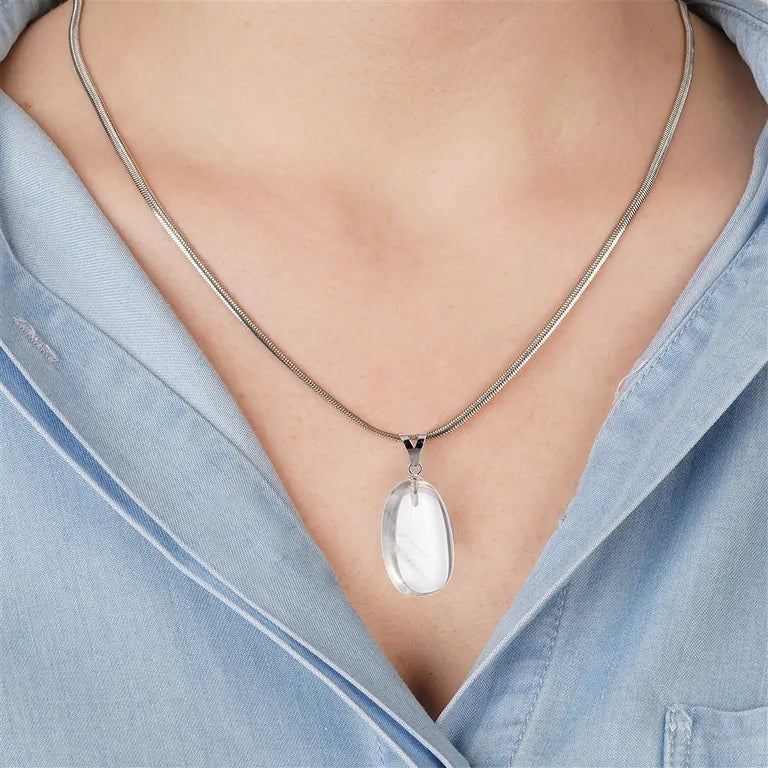 Klarheit – Bergkristall Trommelstein 2,5–3 cm mit 925er Silber-V-Öse - groß