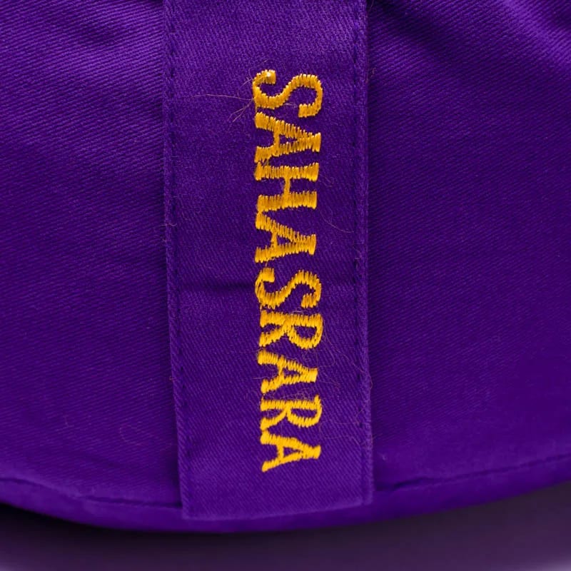 Meditationskissen – 7. Chakra (Sahasrara) – bestickt - ca. 33 × 13 cm | Yogi & Yogini