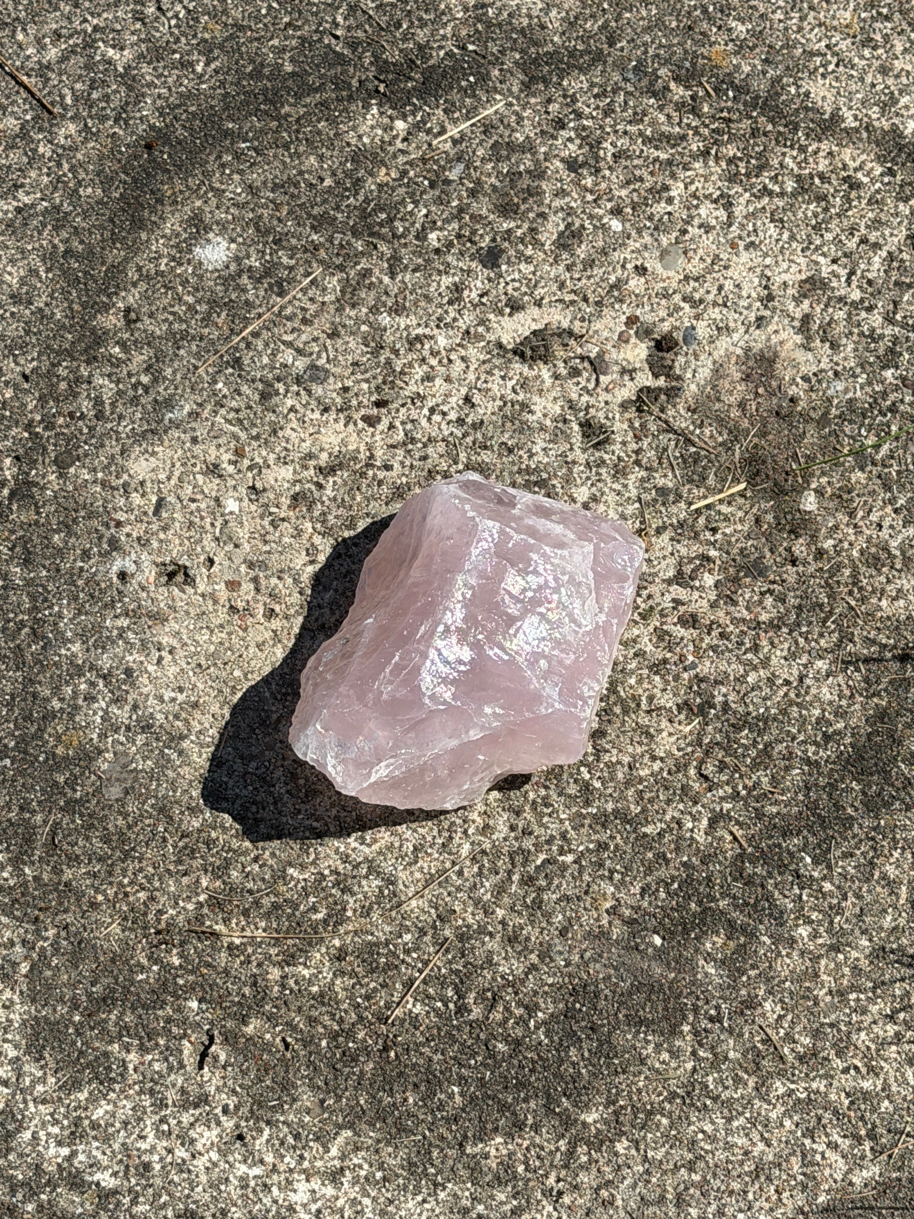 Rosenquarz Rohsteinbrocken aus Madagaskar – Handverlesenes Einzelstück (Gewichtsklasse wählbar)