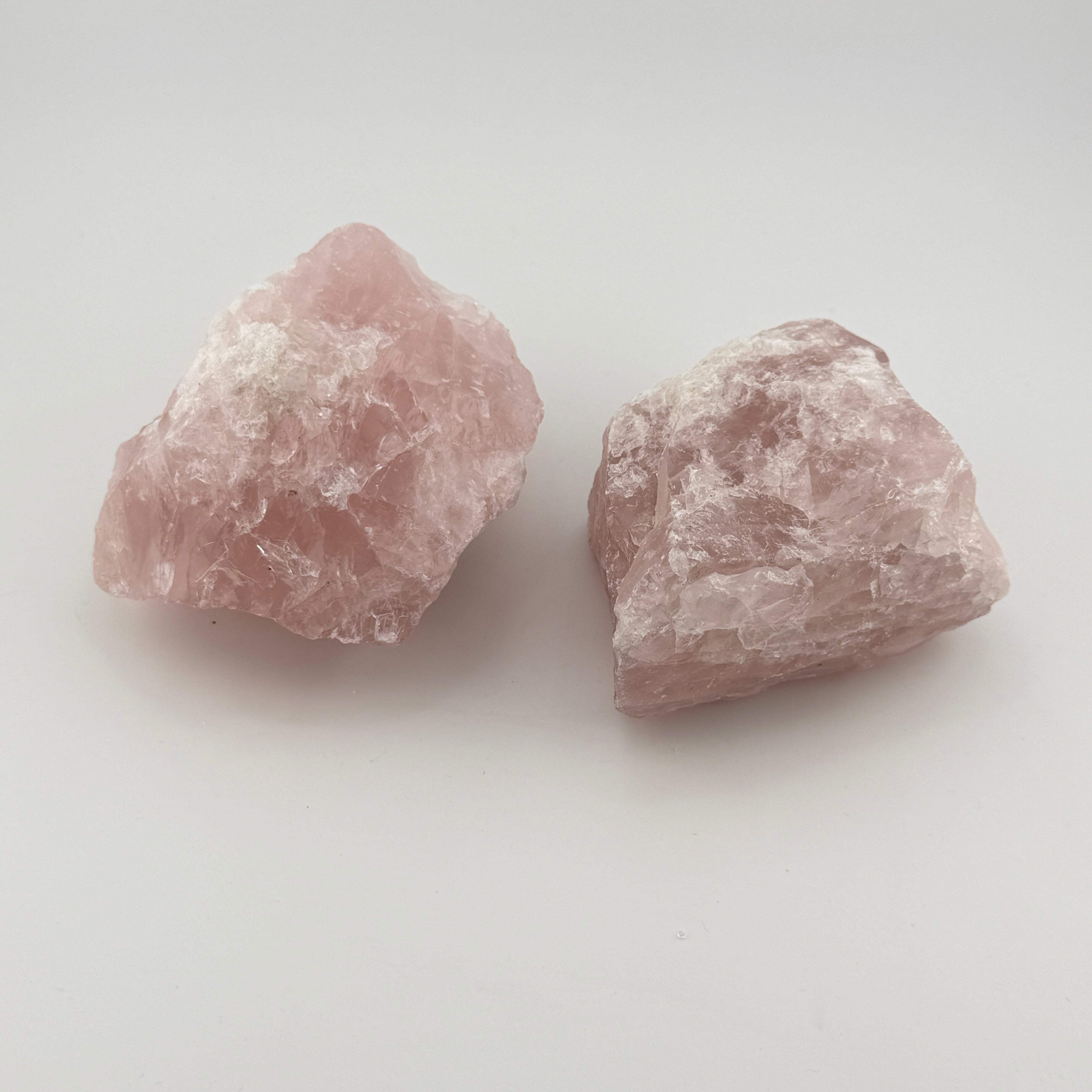 Rosenquarz Rohsteinbrocken aus Madagaskar – Handverlesenes Einzelstück (Gewichtsklasse wählbar)